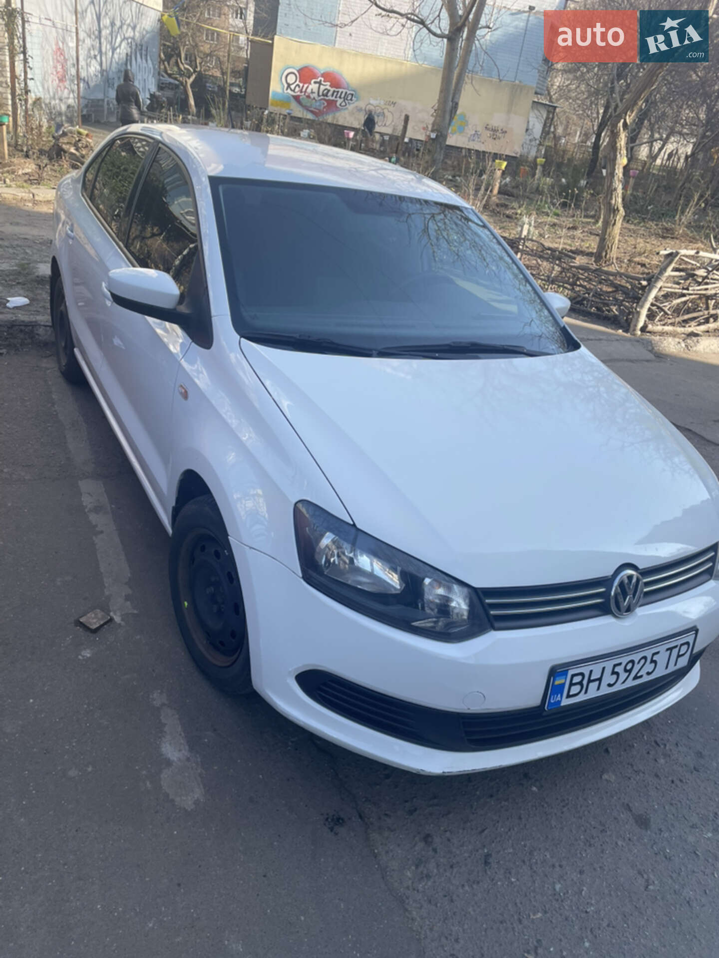 VOLKSWAGEN POLO 2012