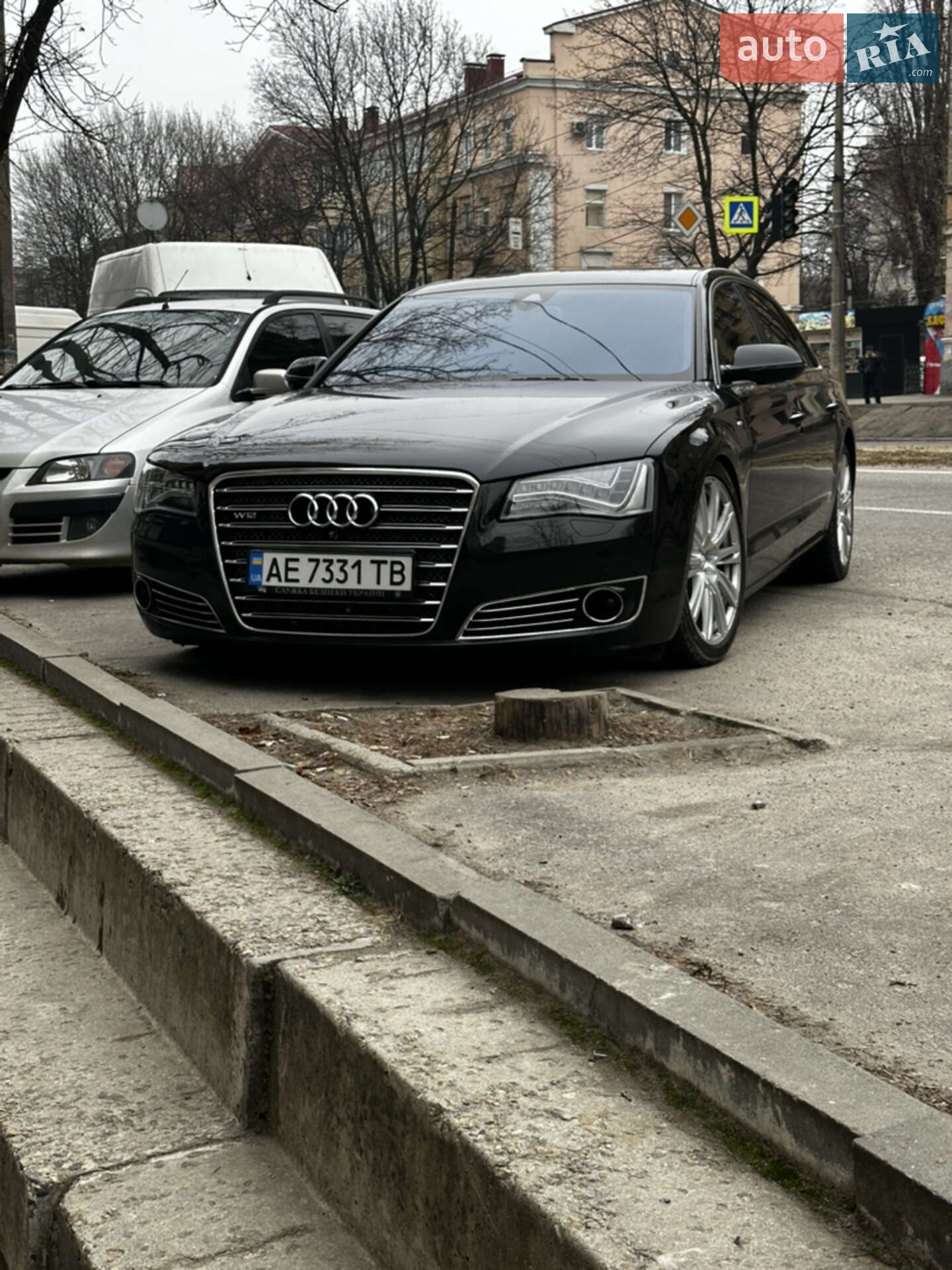 AUDI A8 2012