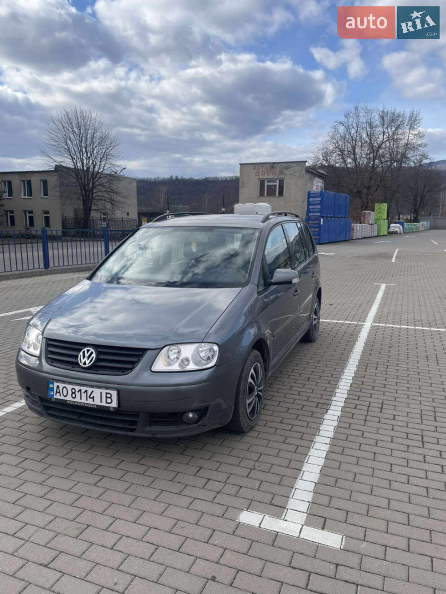 VOLKSWAGEN TOURAN 2005