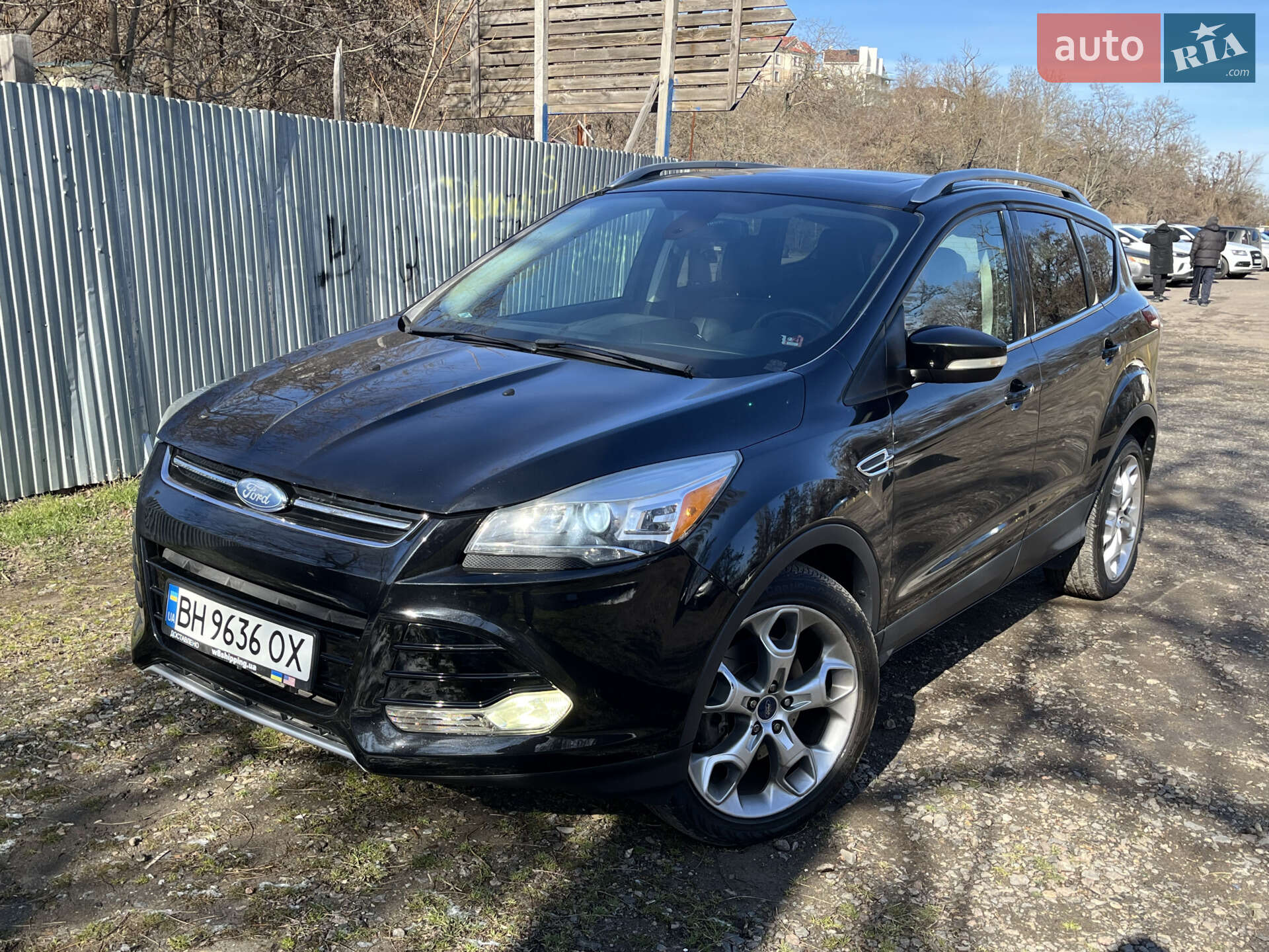 Головне фото звіту автомобіля FORD ESCAPE 2015