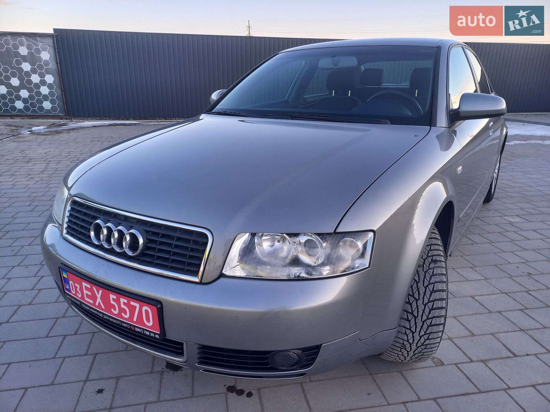 AUDI A4 2004