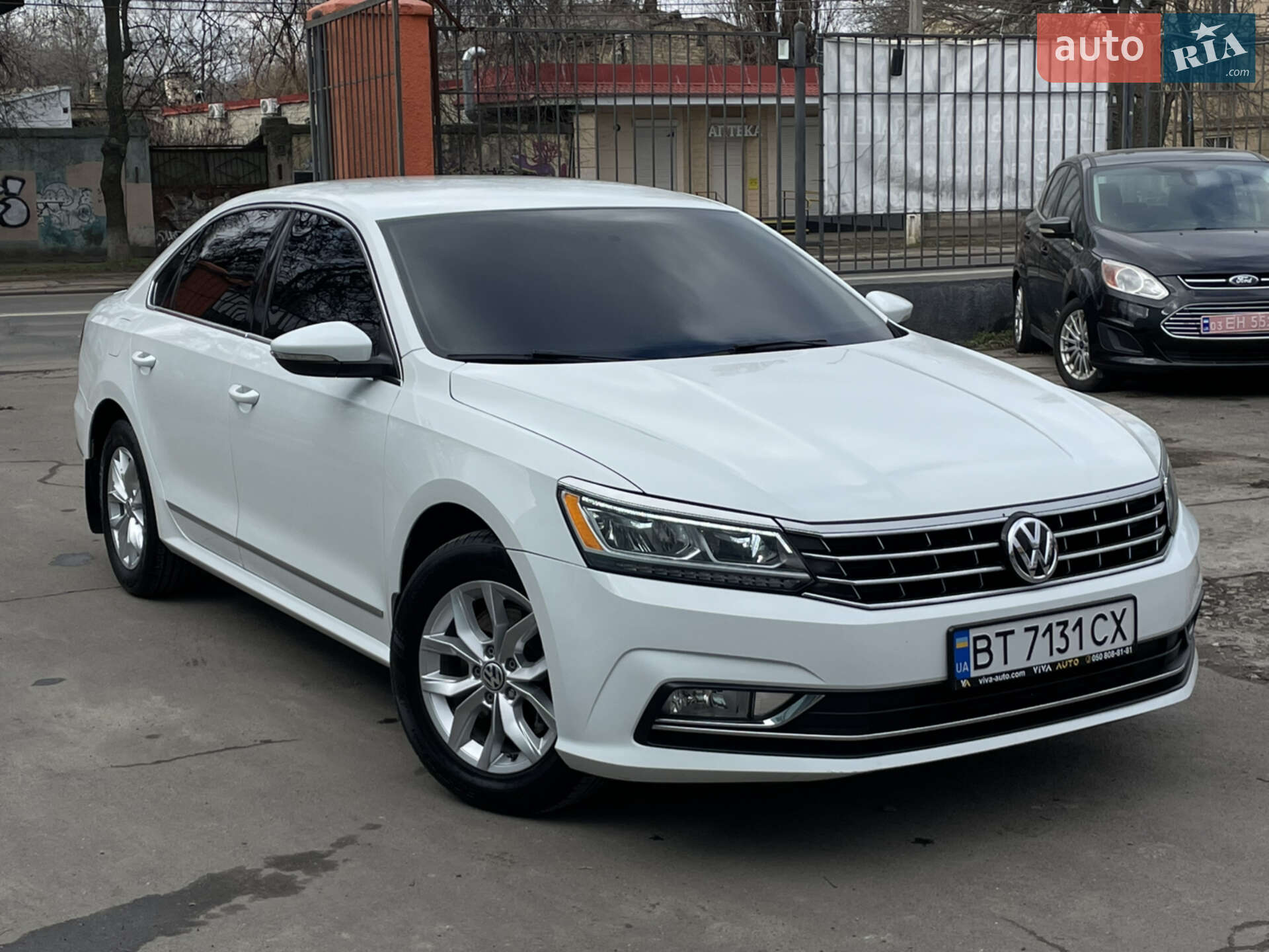 VOLKSWAGEN PASSAT 2016