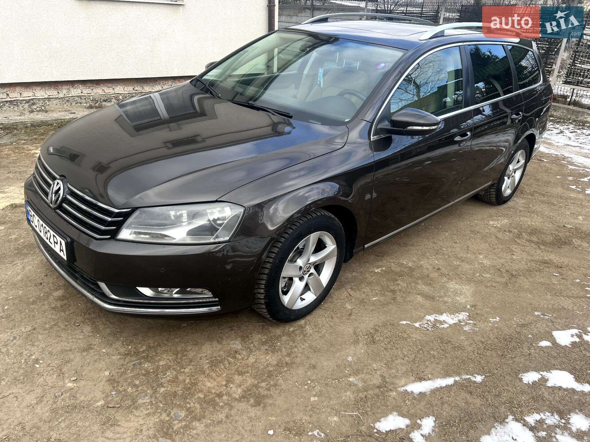 VOLKSWAGEN PASSAT 2013