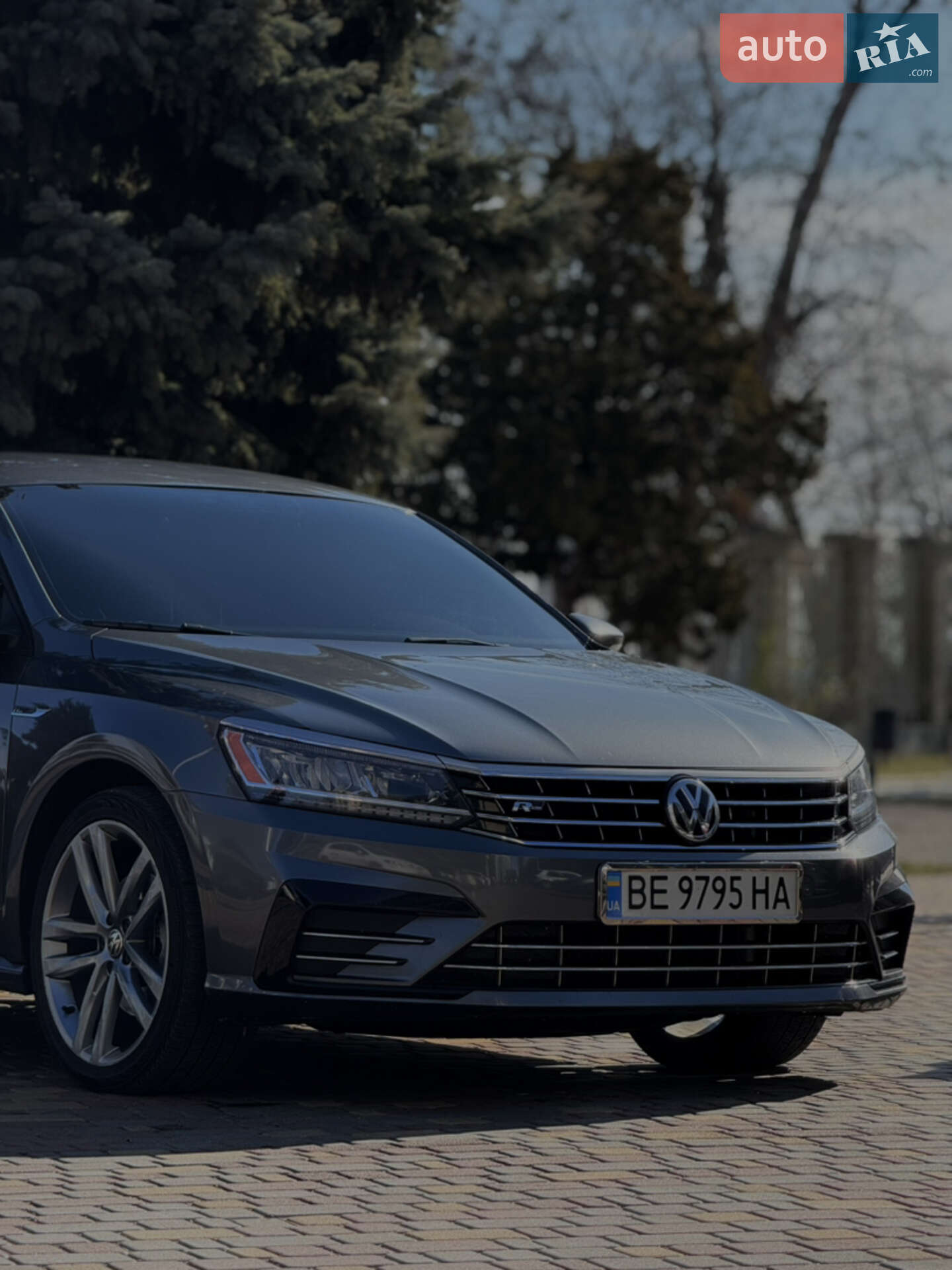 VOLKSWAGEN PASSAT 2017