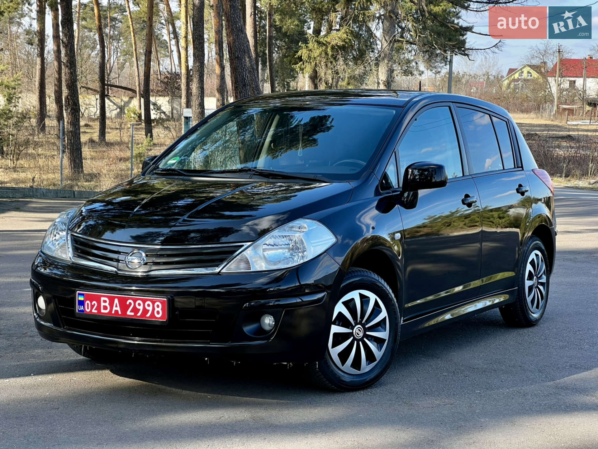 NISSAN TIIDA 2010
