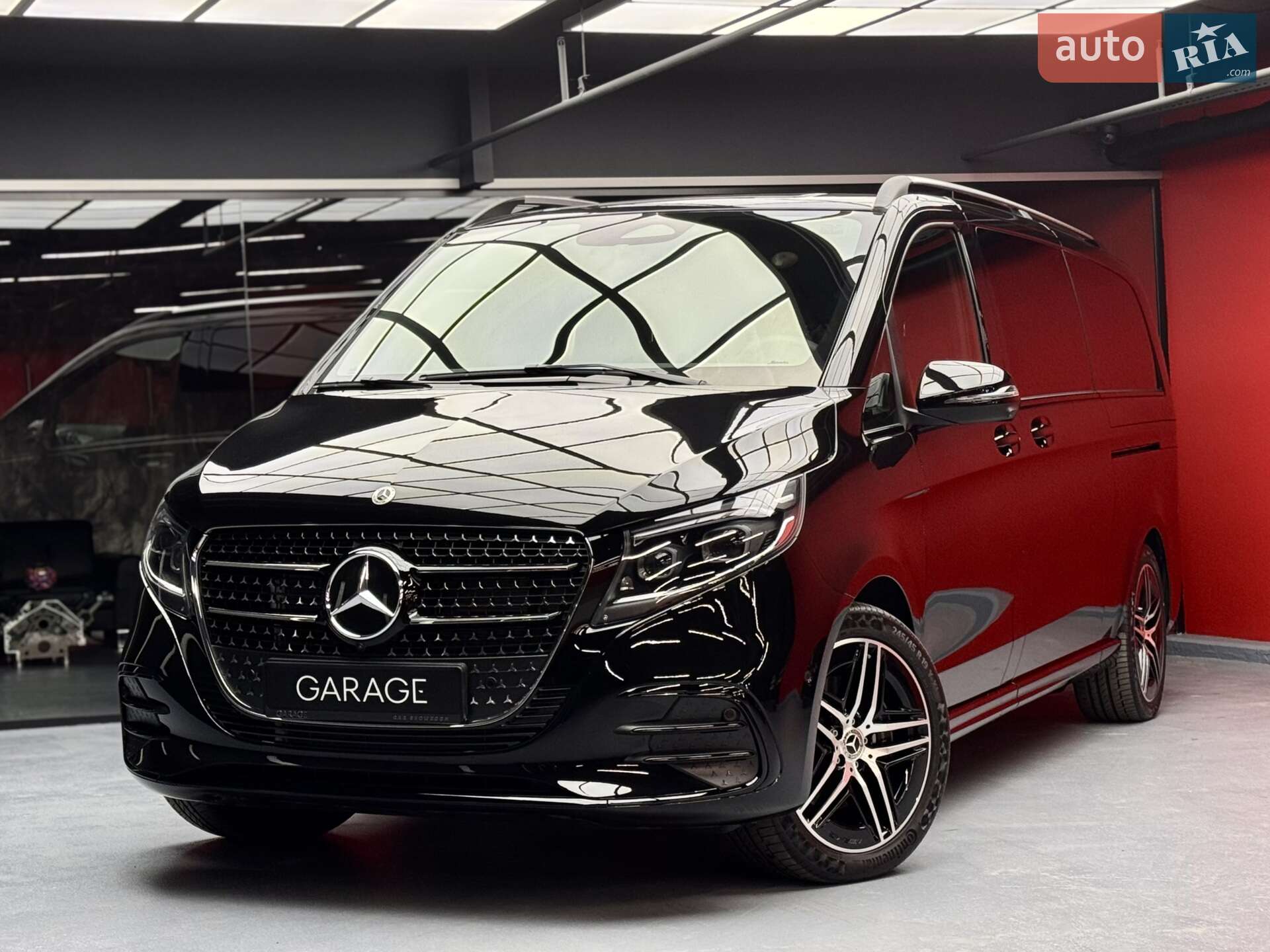 MERCEDES-BENZ V 300 D 2024