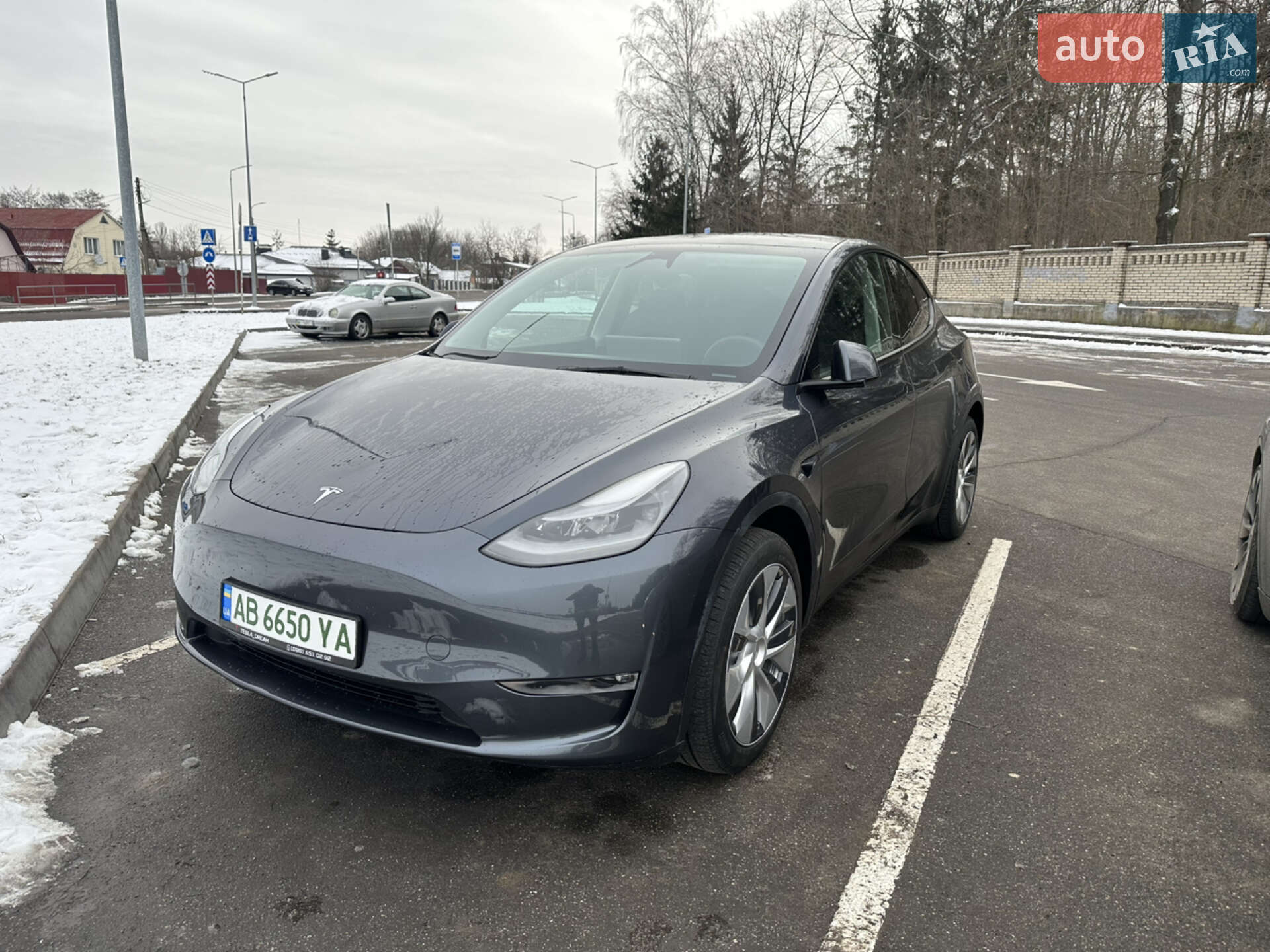Головне фото звіту автомобіля TESLA MODEL Y 2023