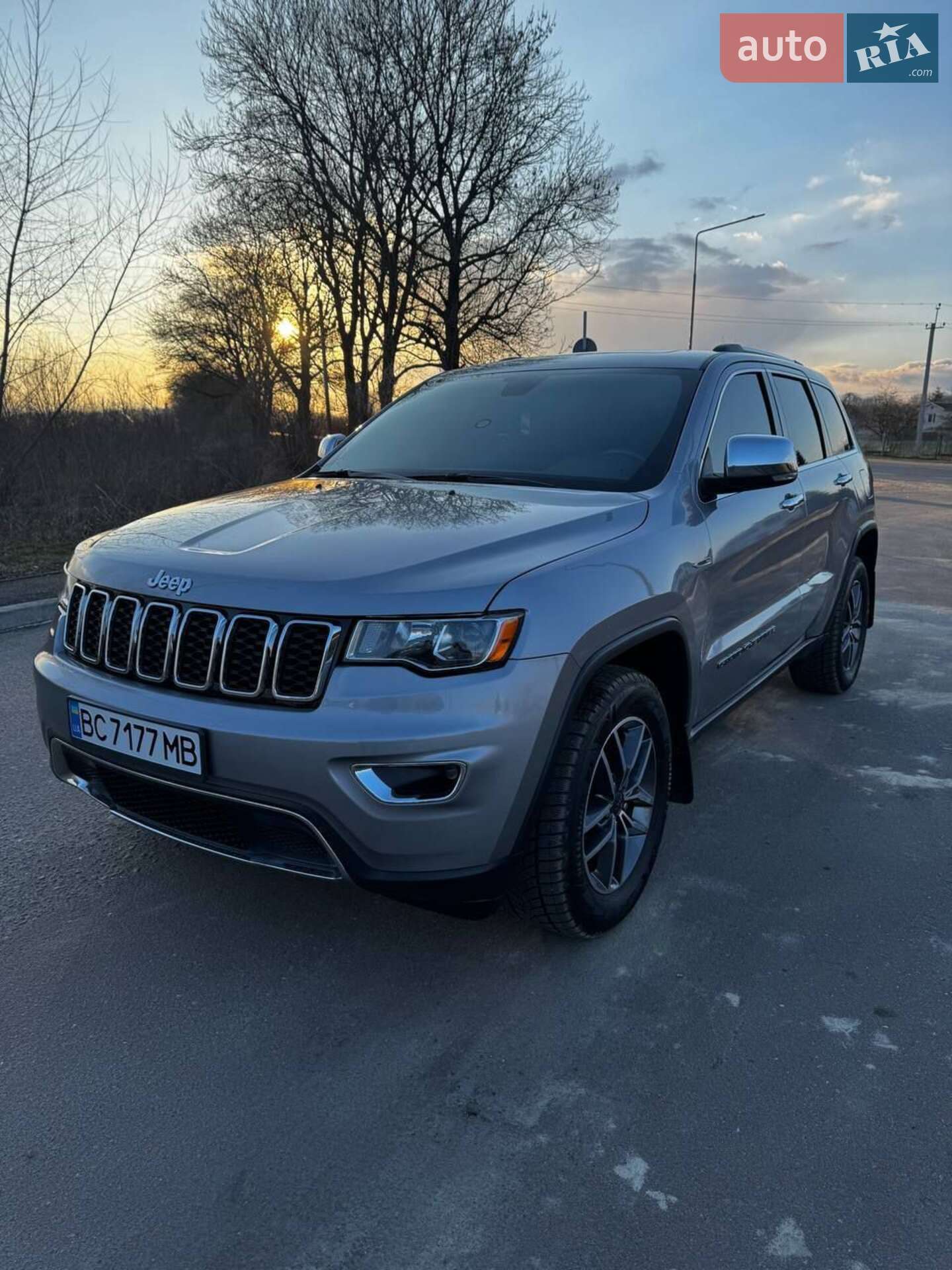 JEEP GRAND CHEROKEE 2020