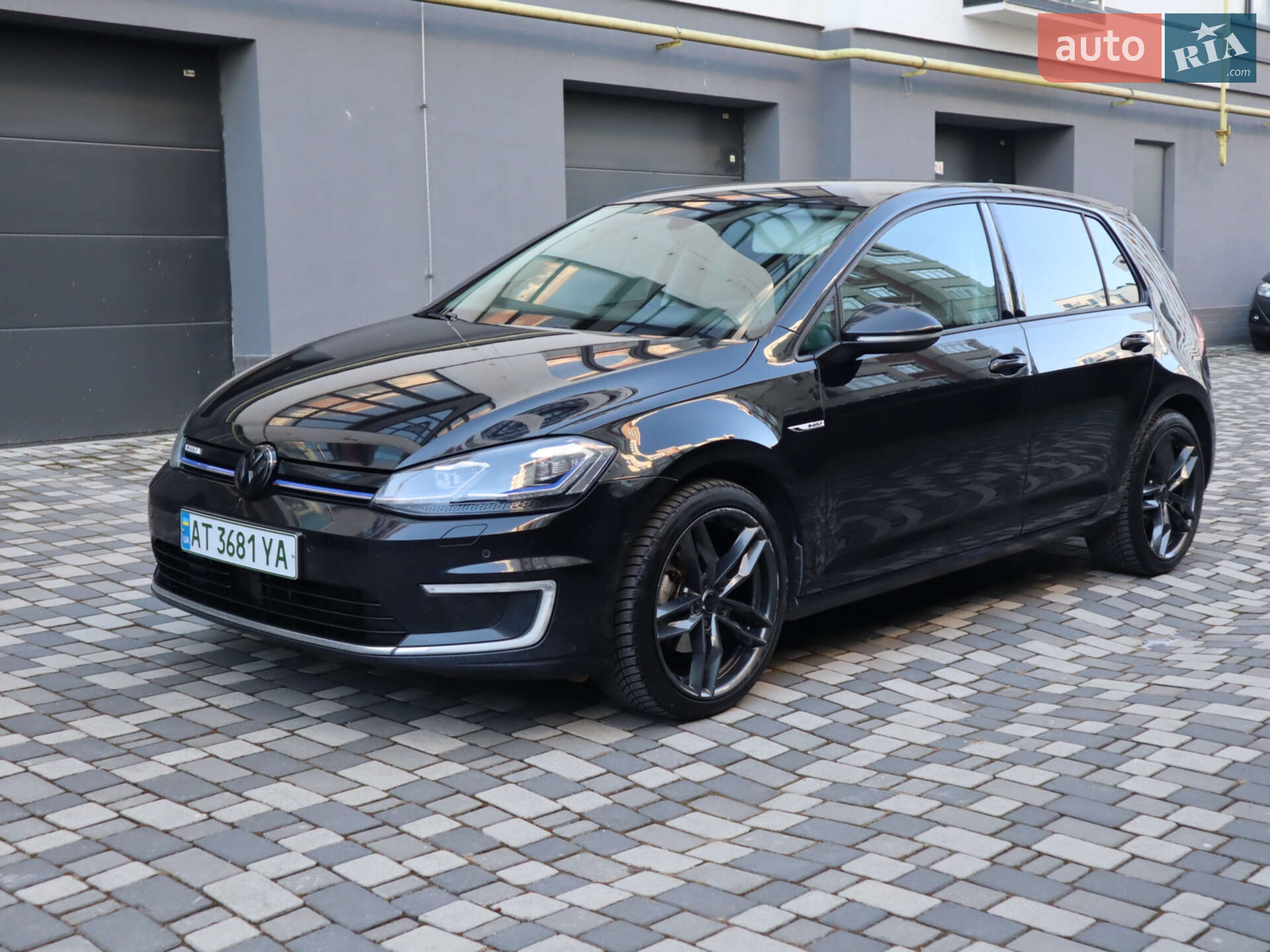 VOLKSWAGEN E-GOLF 2018
