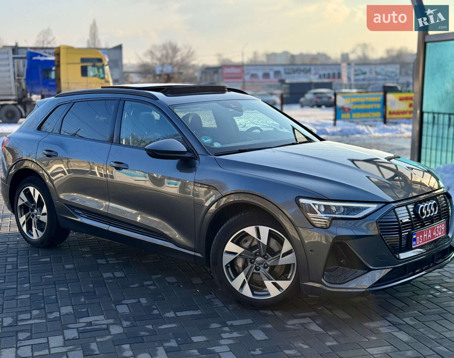 AUDI E-TRON 50 2019