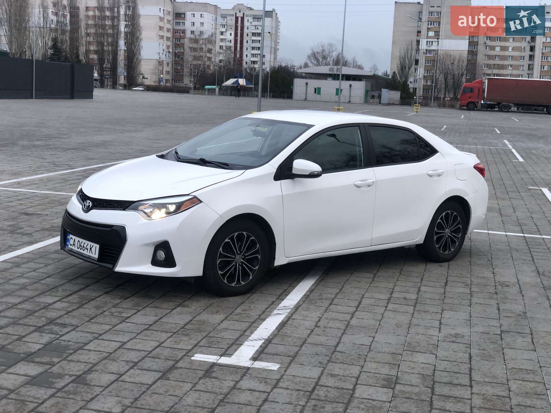 TOYOTA COROLLA 2015