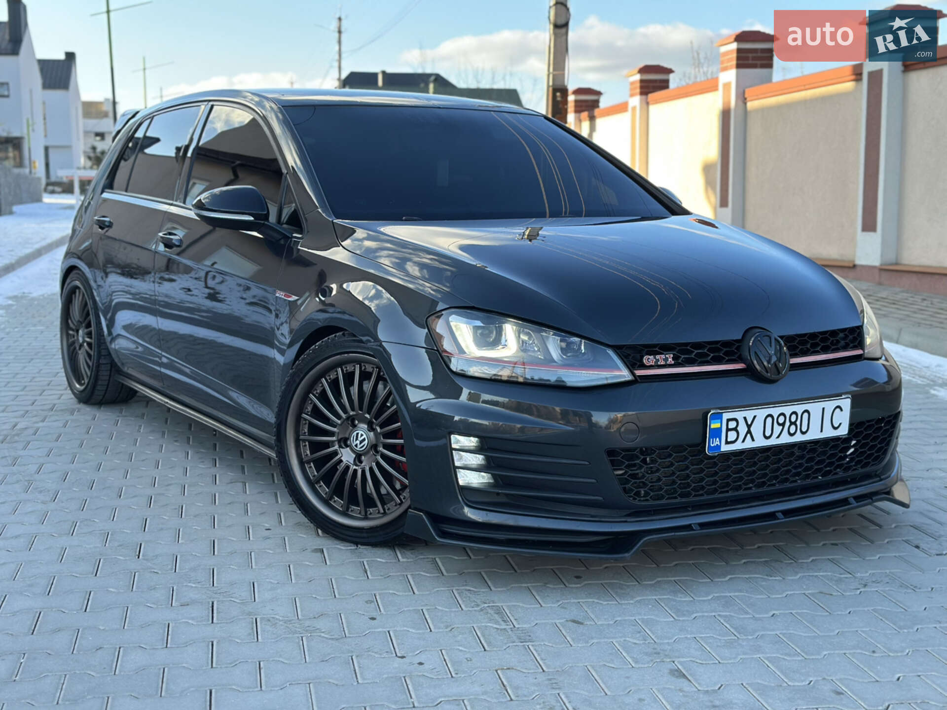 VOLKSWAGEN GOLF GTI 2017