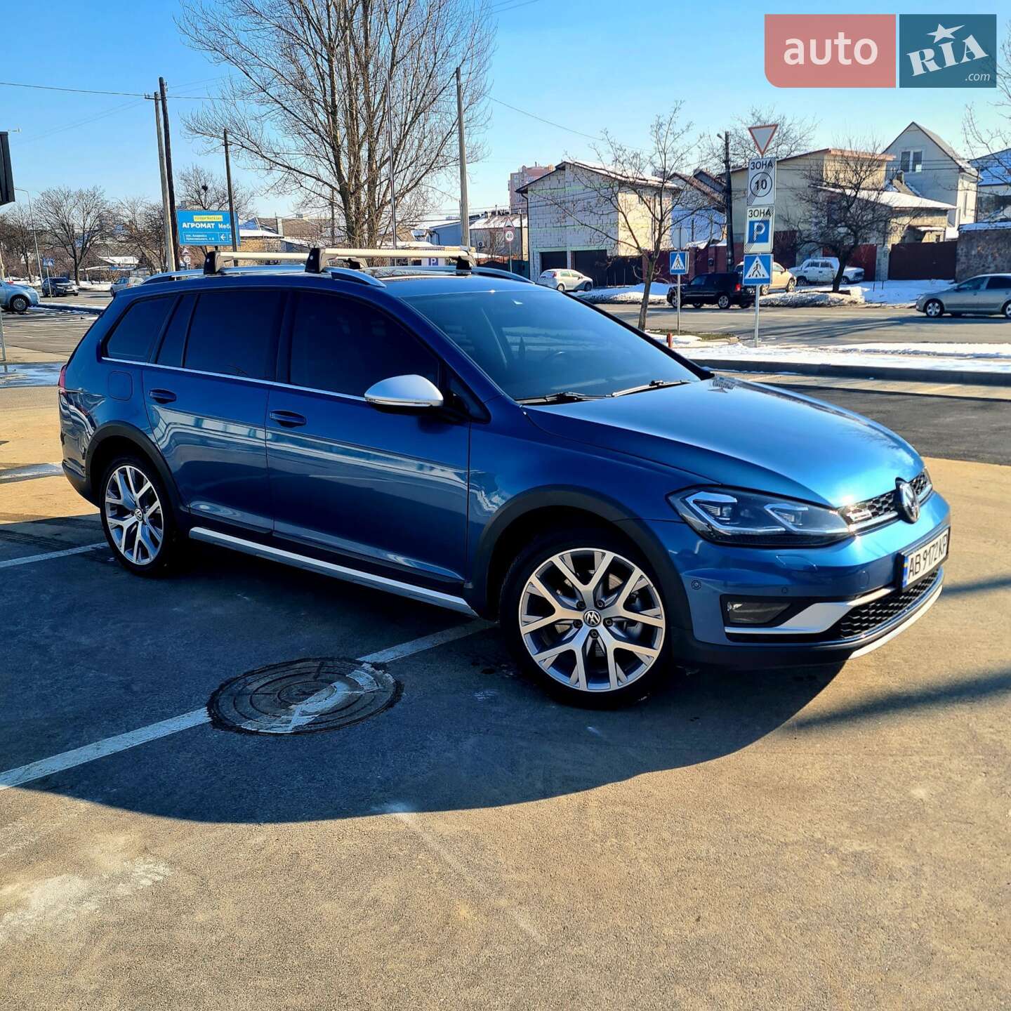 VOLKSWAGEN GOLF 2017