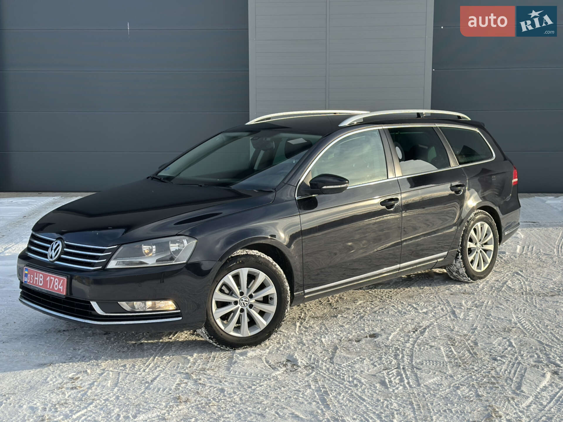 VOLKSWAGEN PASSAT 2011
