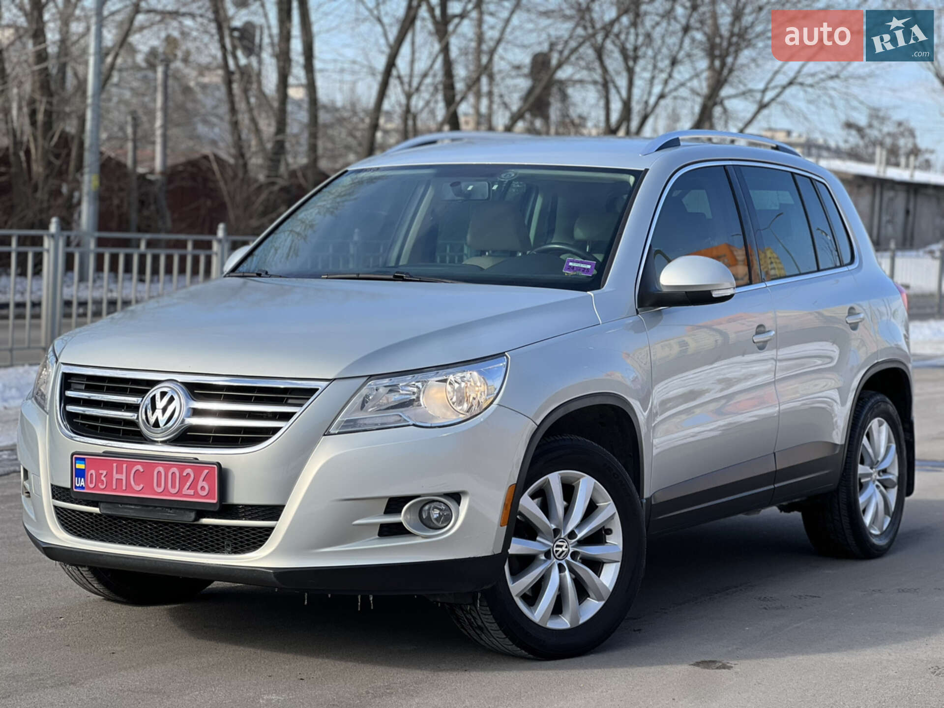 VOLKSWAGEN TIGUAN 2011