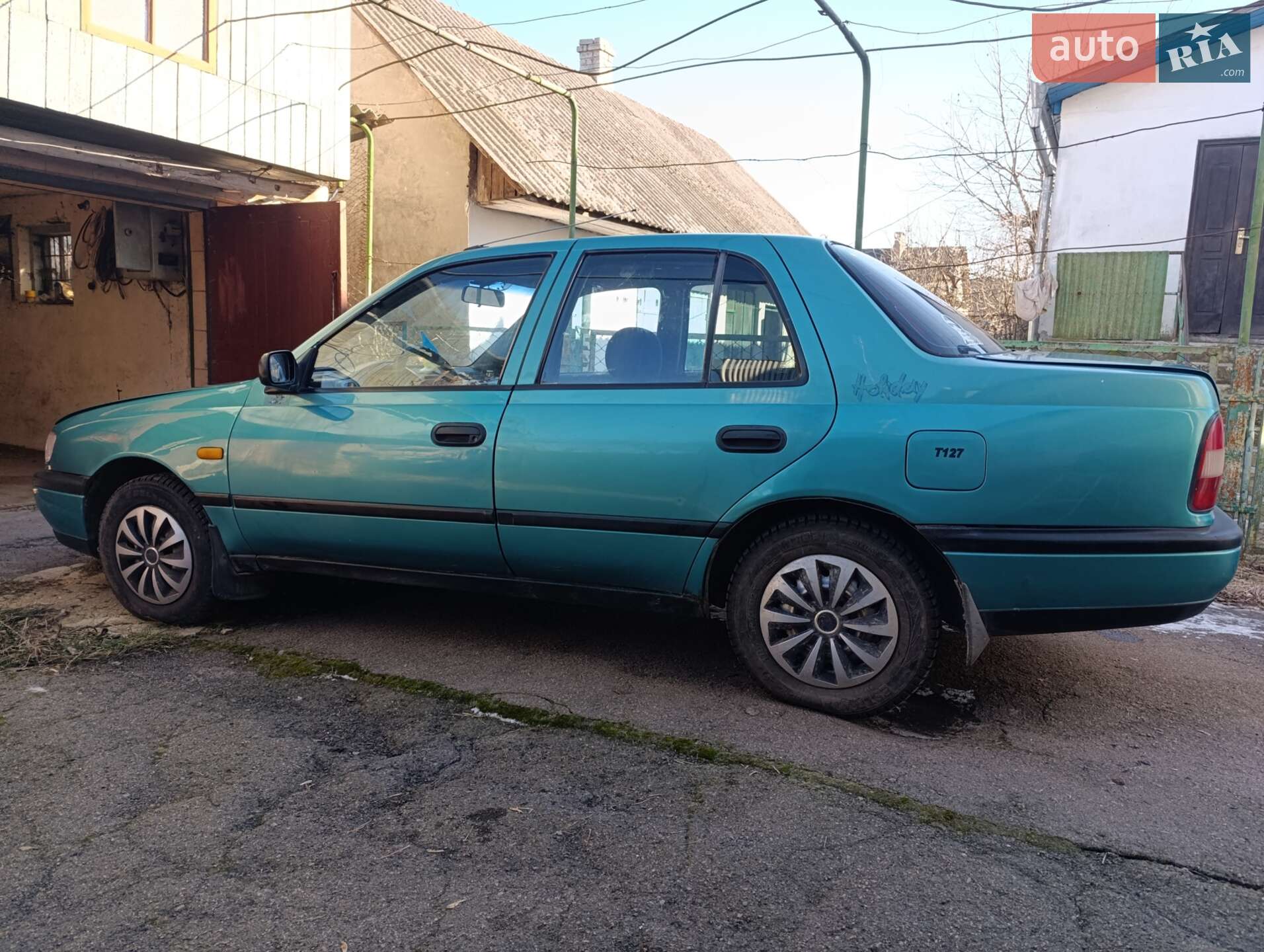 NISSAN SUNNY 1995