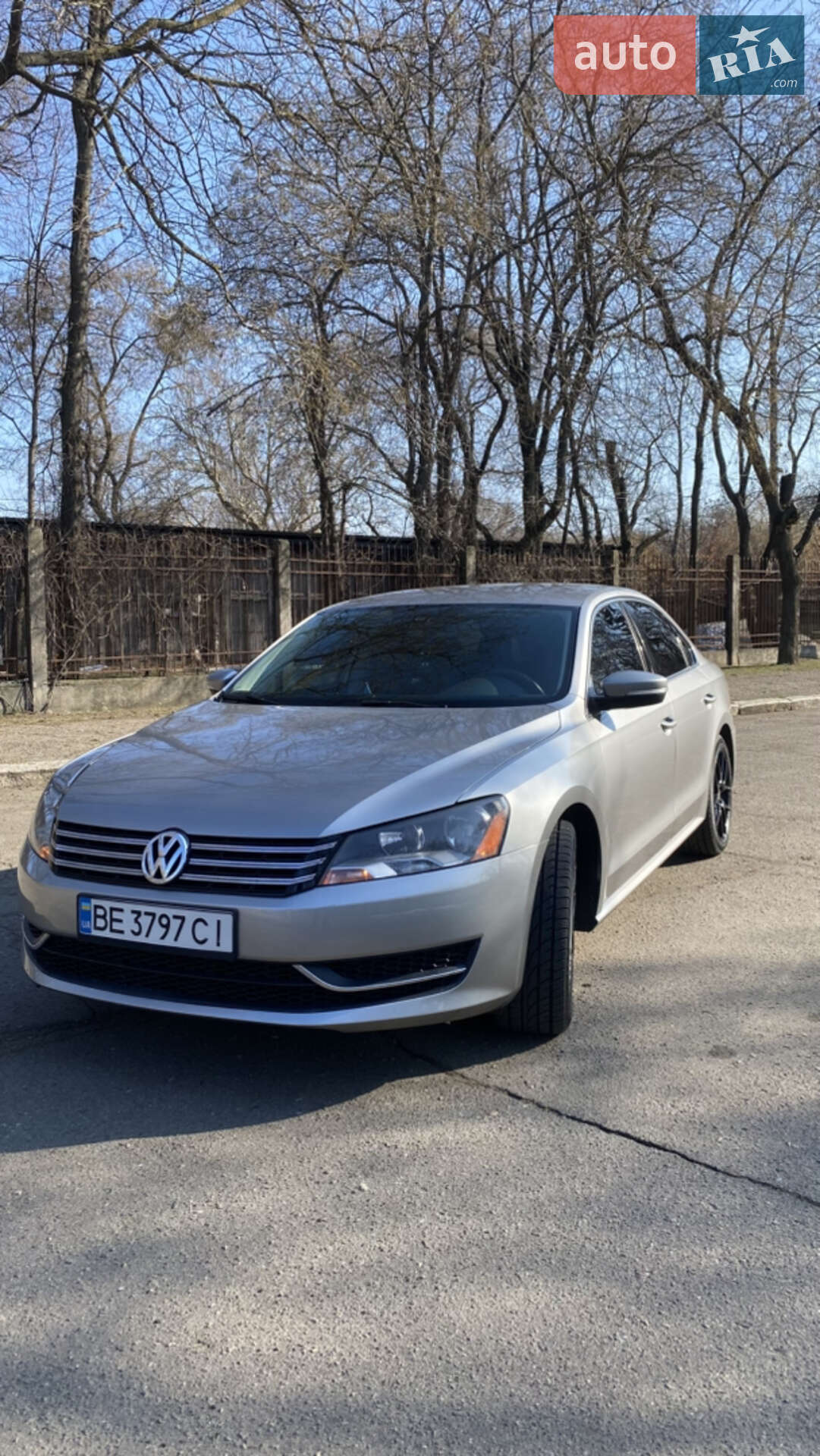 VOLKSWAGEN PASSAT 2012