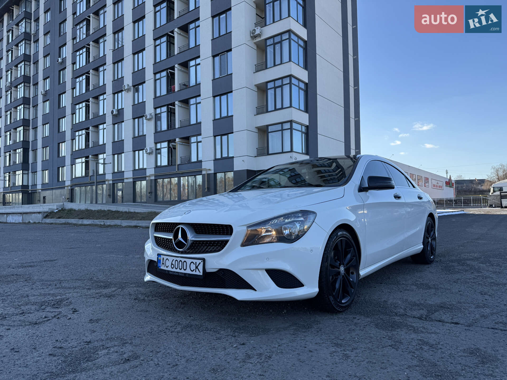 MERCEDES-BENZ CLA 180