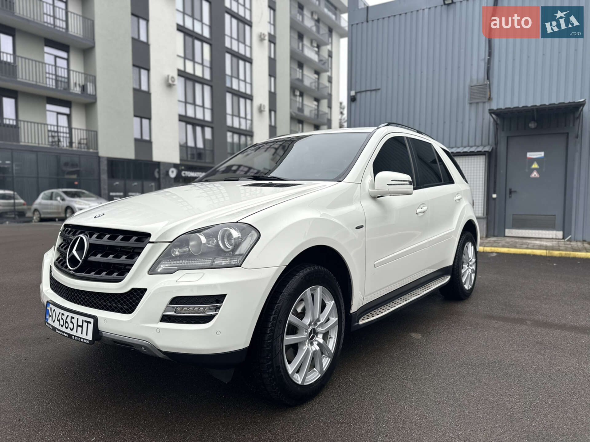 MERCEDES-BENZ ML 350 2011