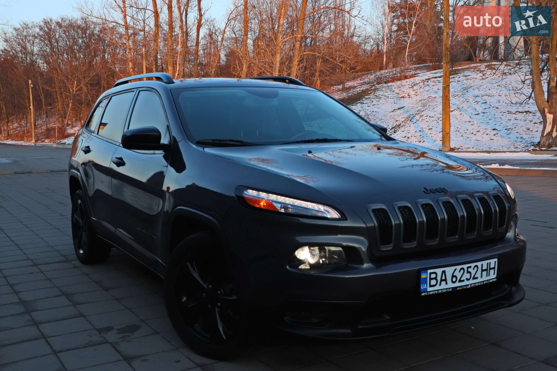 Головне фото звіту автомобіля JEEP CHEROKEE 2017