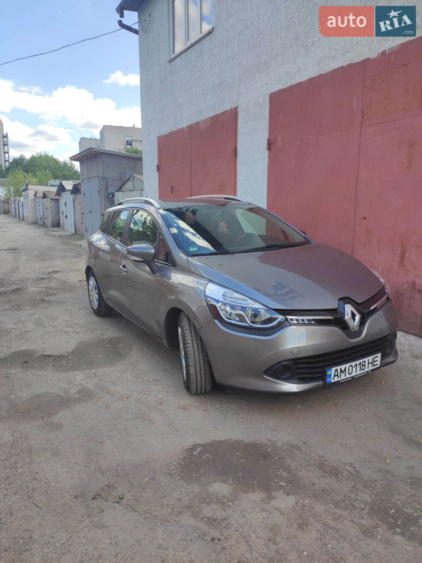 RENAULT CLIO 2015