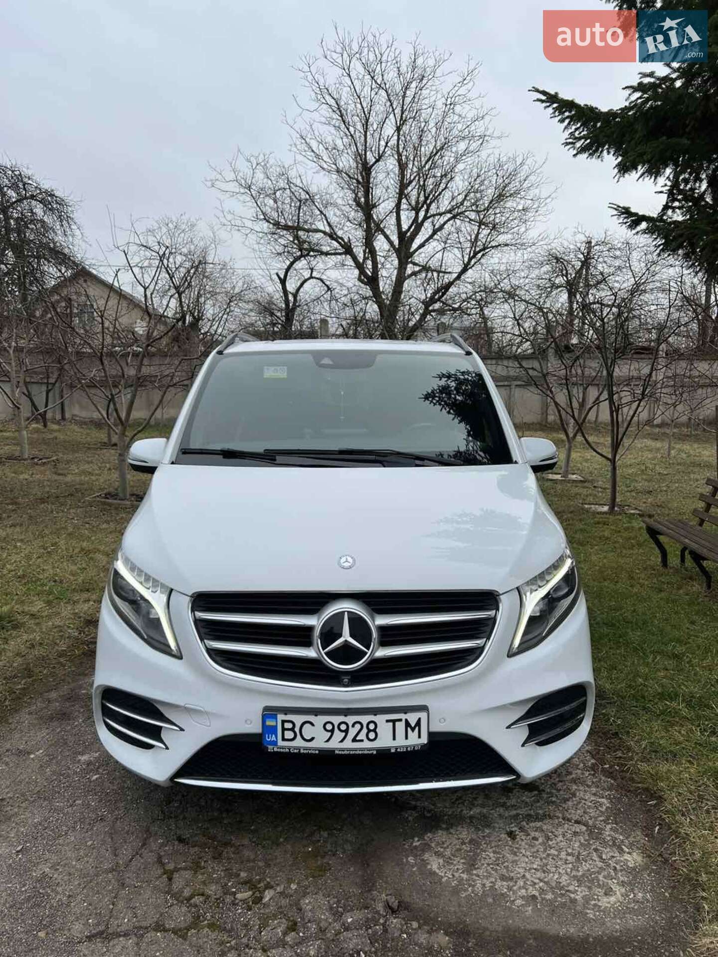 Головне фото звіту автомобіля MERCEDES-BENZ V 250 2016