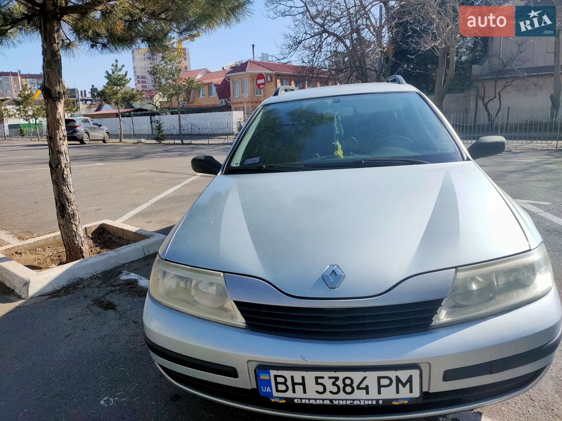 Головне фото звіту автомобіля RENAULT LAGUNA 2004