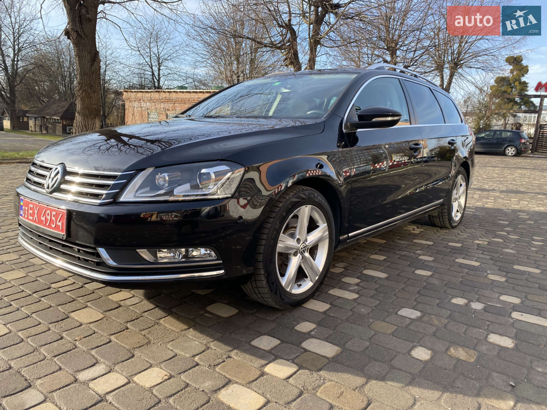 VOLKSWAGEN PASSAT 2011