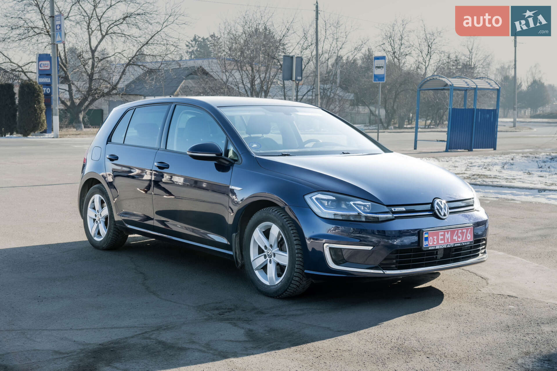 VOLKSWAGEN E-GOLF 2017