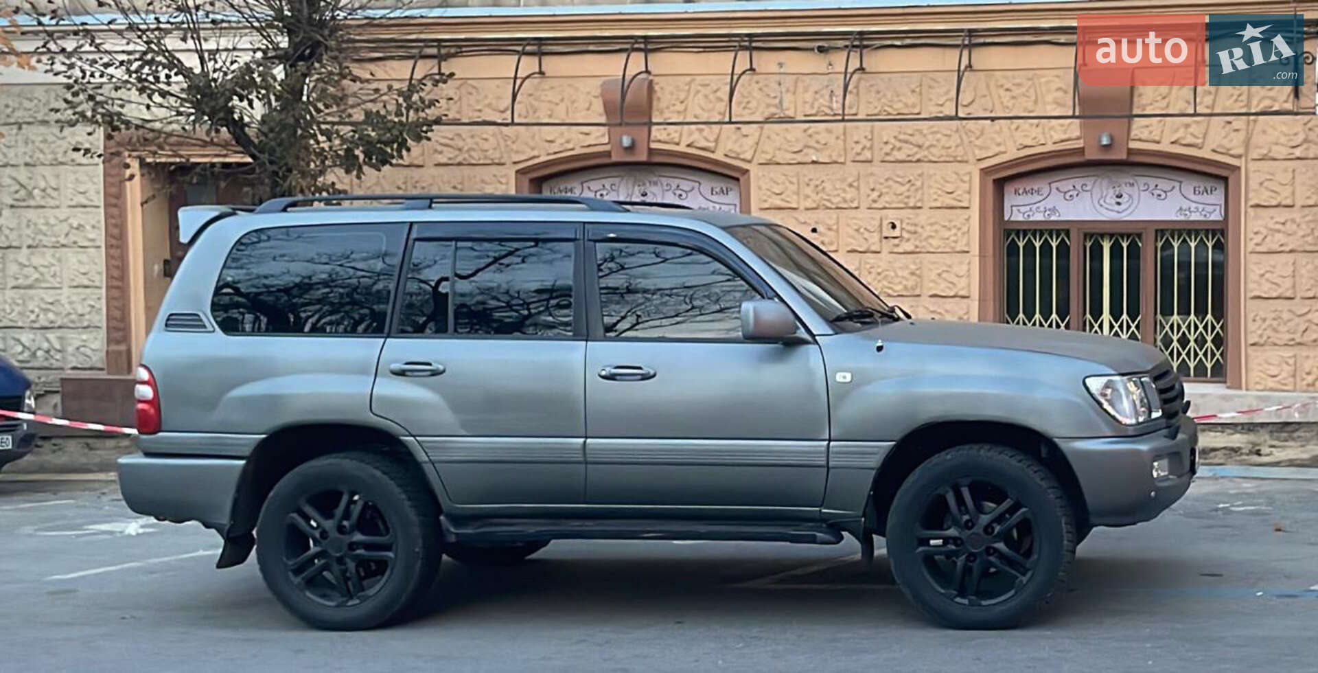 TOYOTA LAND CRUISER 2002