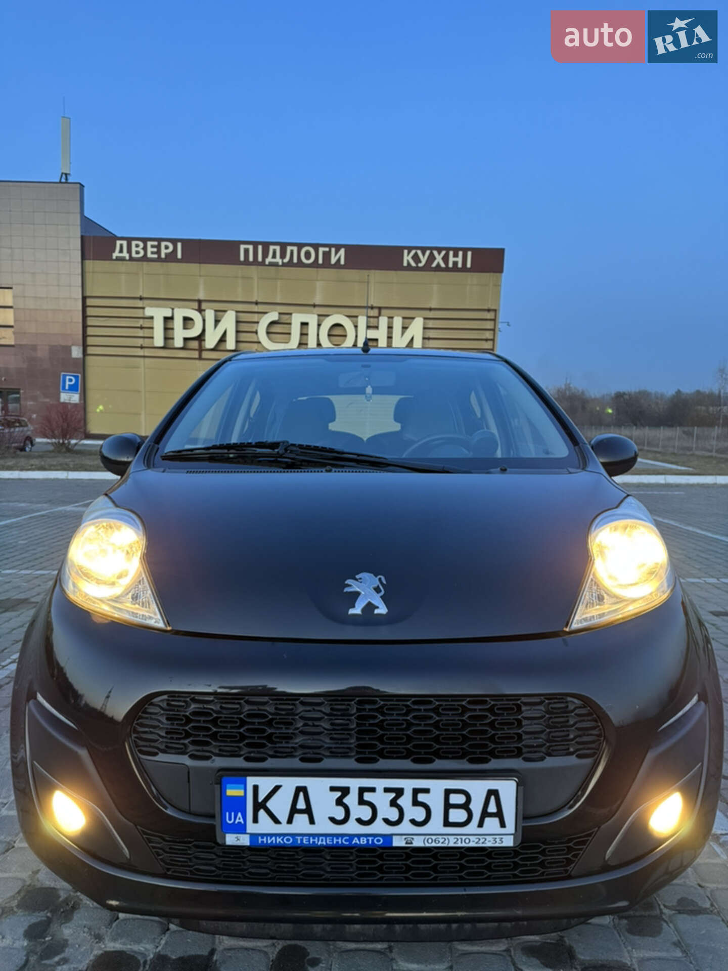 PEUGEOT 107 2012