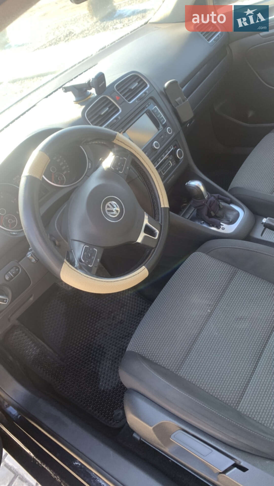 VOLKSWAGEN GOLF 2011