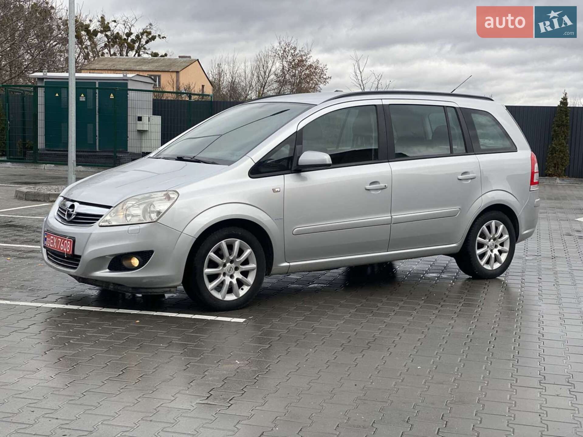 OPEL ZAFIRA 2009