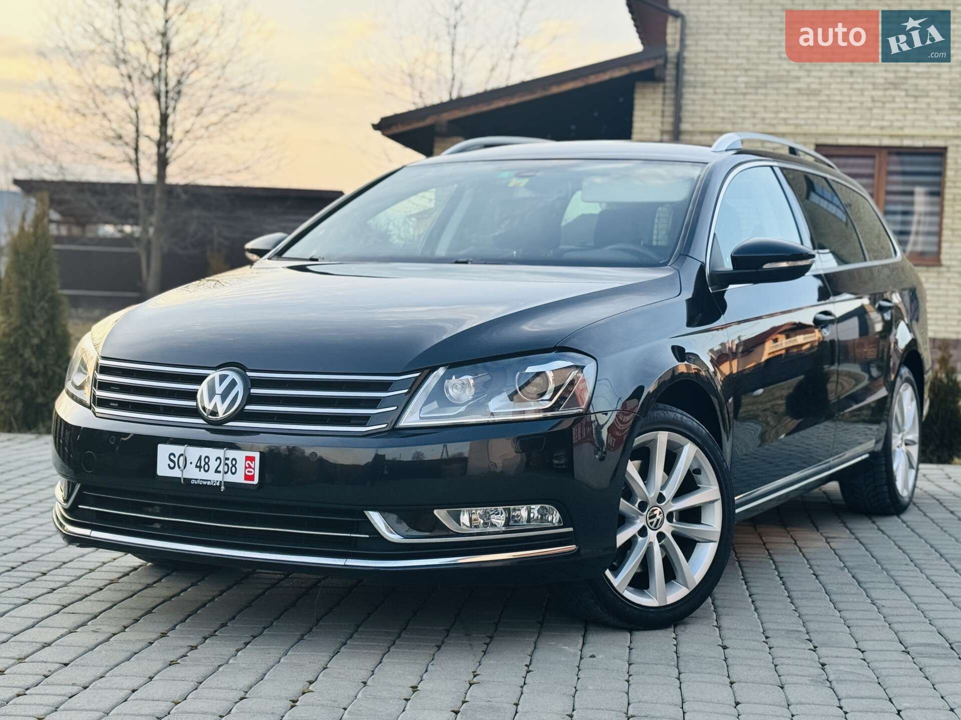 VOLKSWAGEN PASSAT 2012