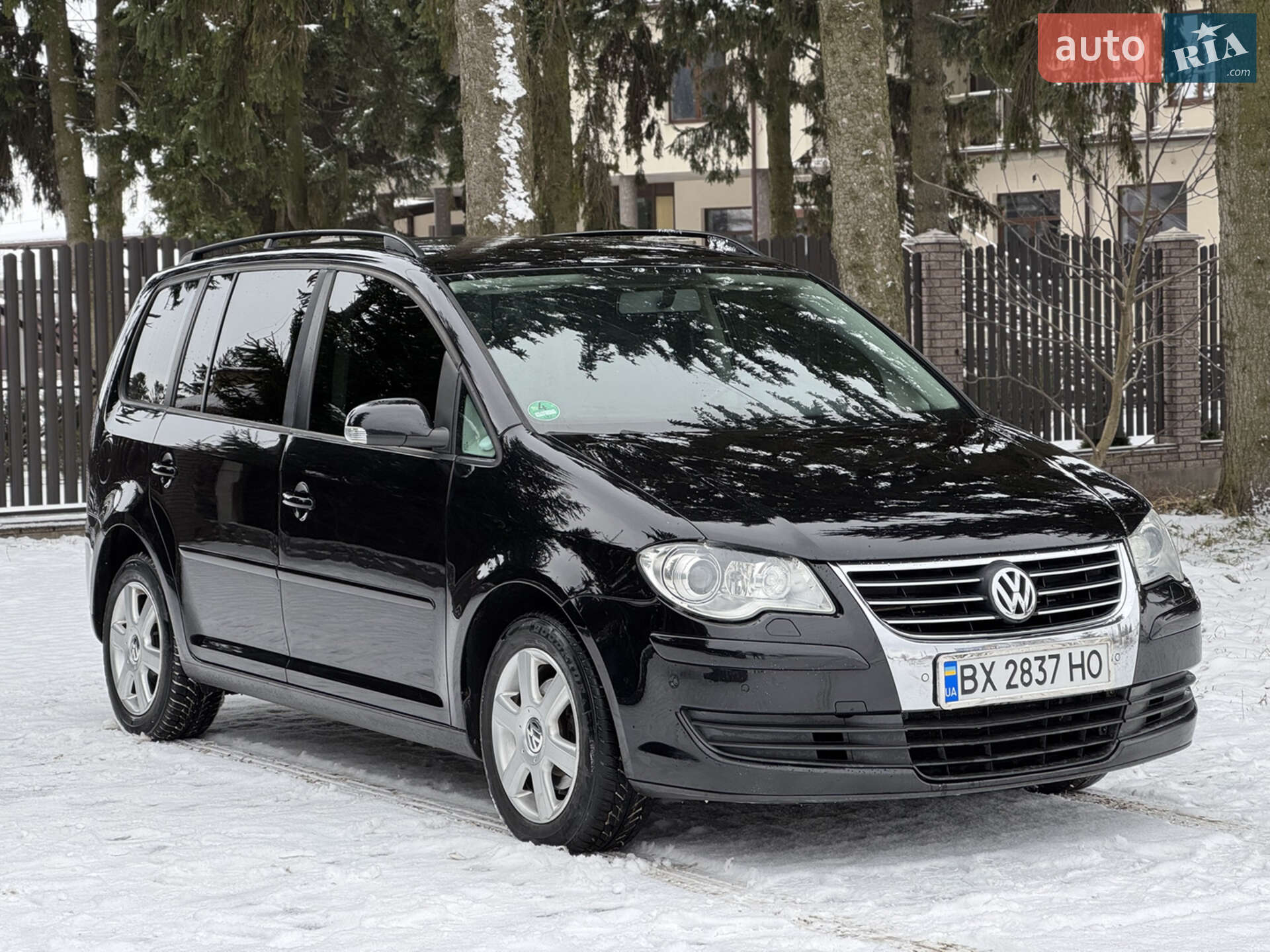 VOLKSWAGEN TOURAN 2009