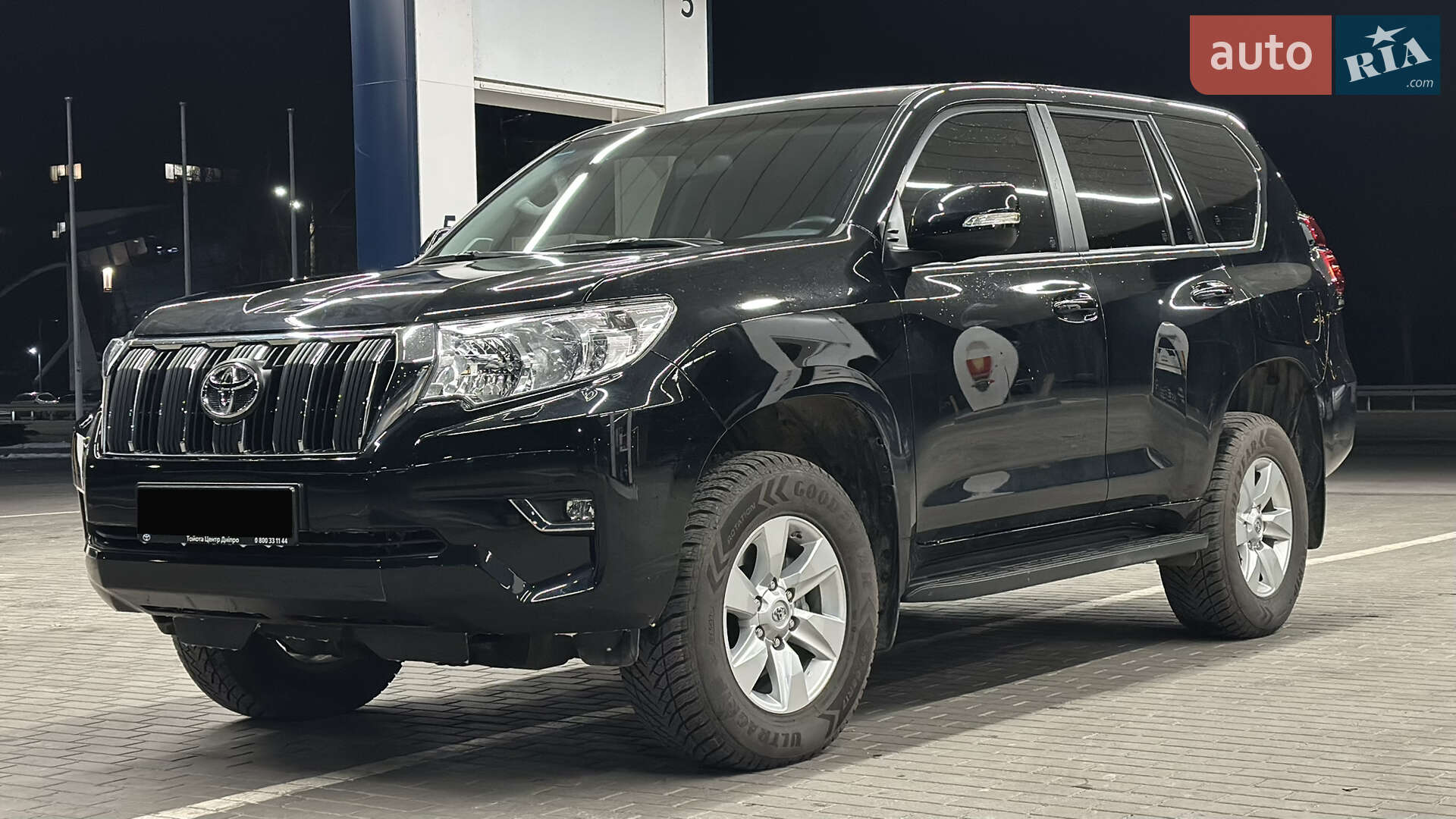 TOYOTA LAND CRUISER PRADO 2023