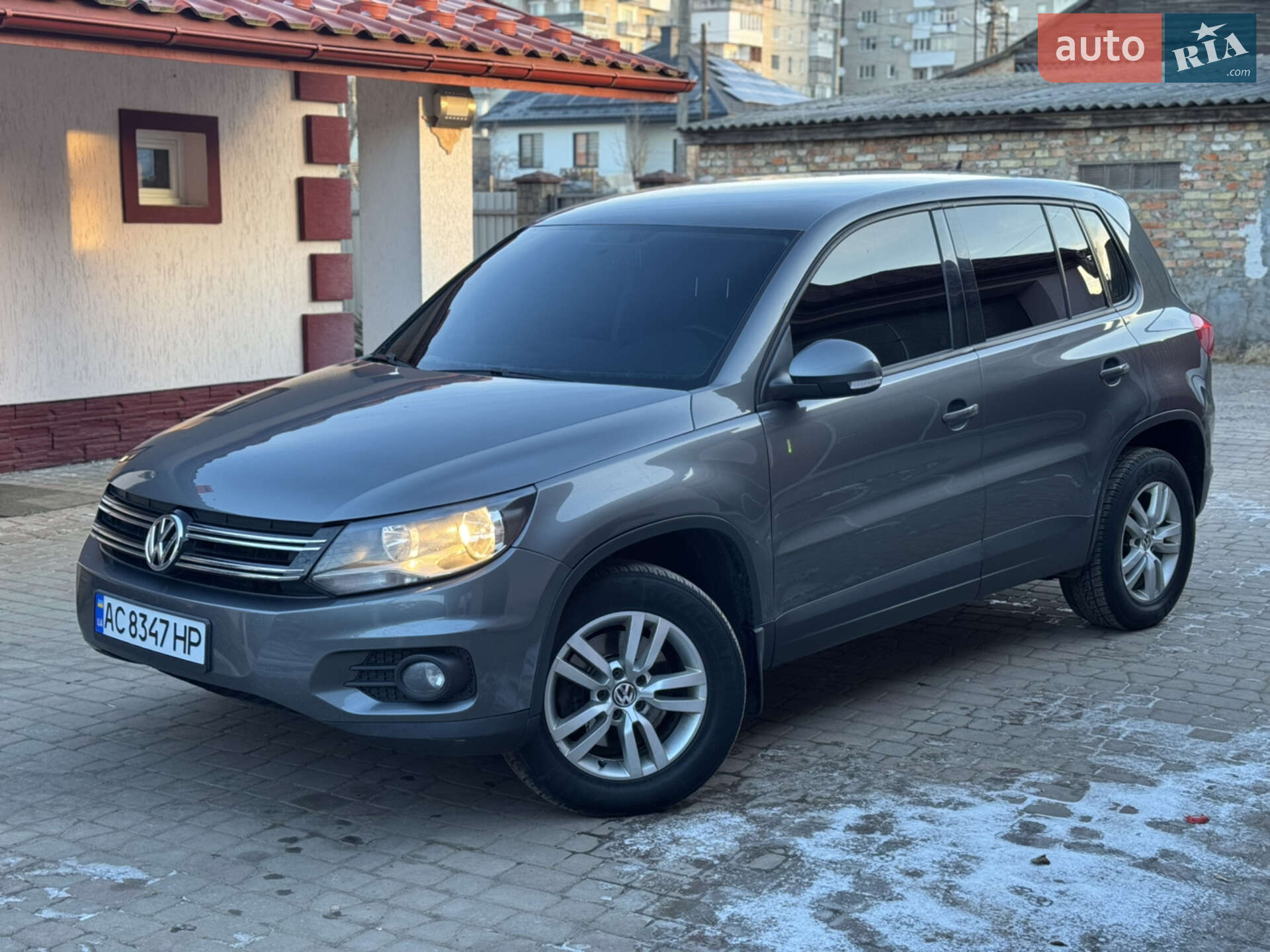 VOLKSWAGEN TIGUAN 2013
