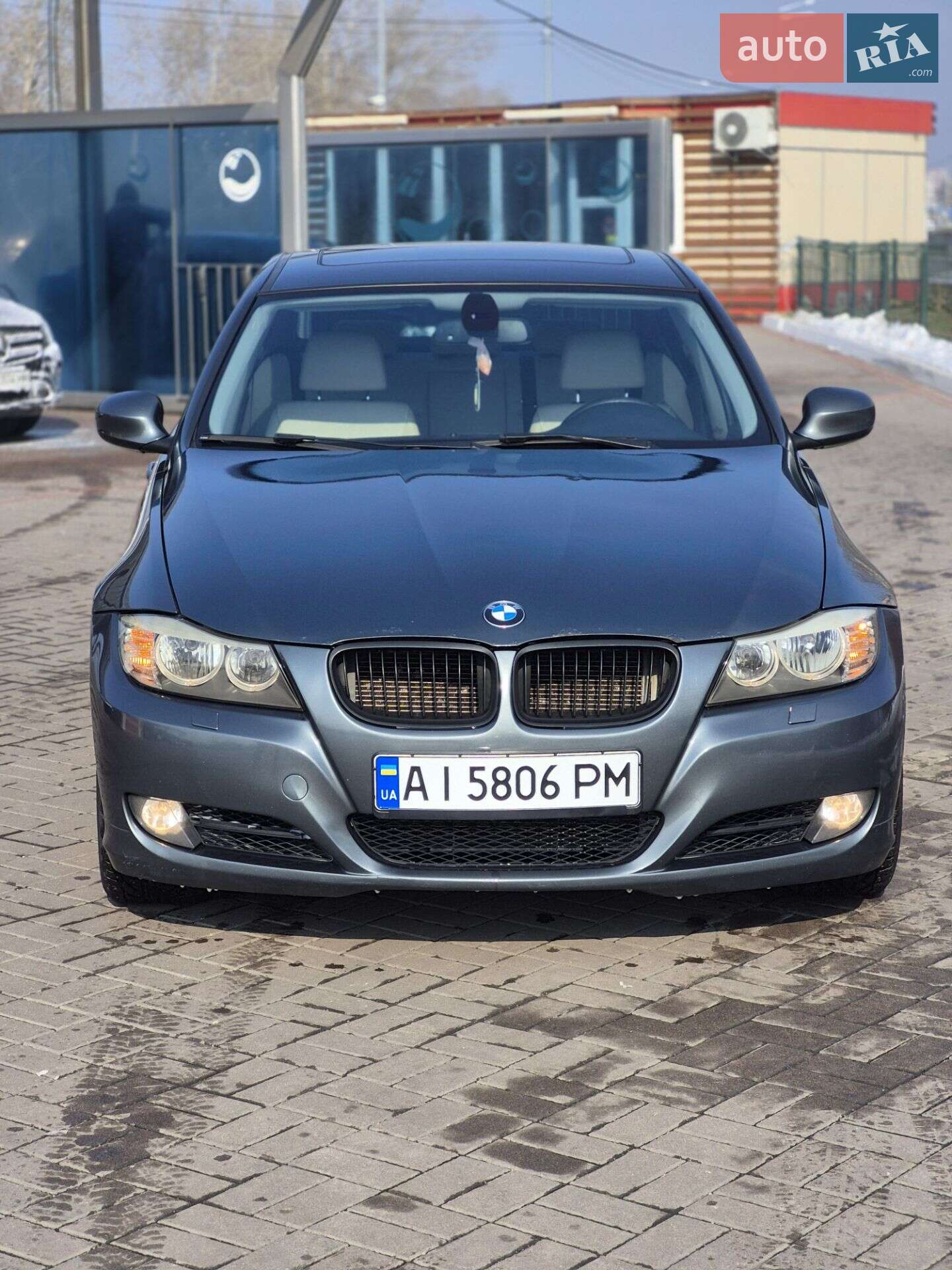 BMW 328XI 2011