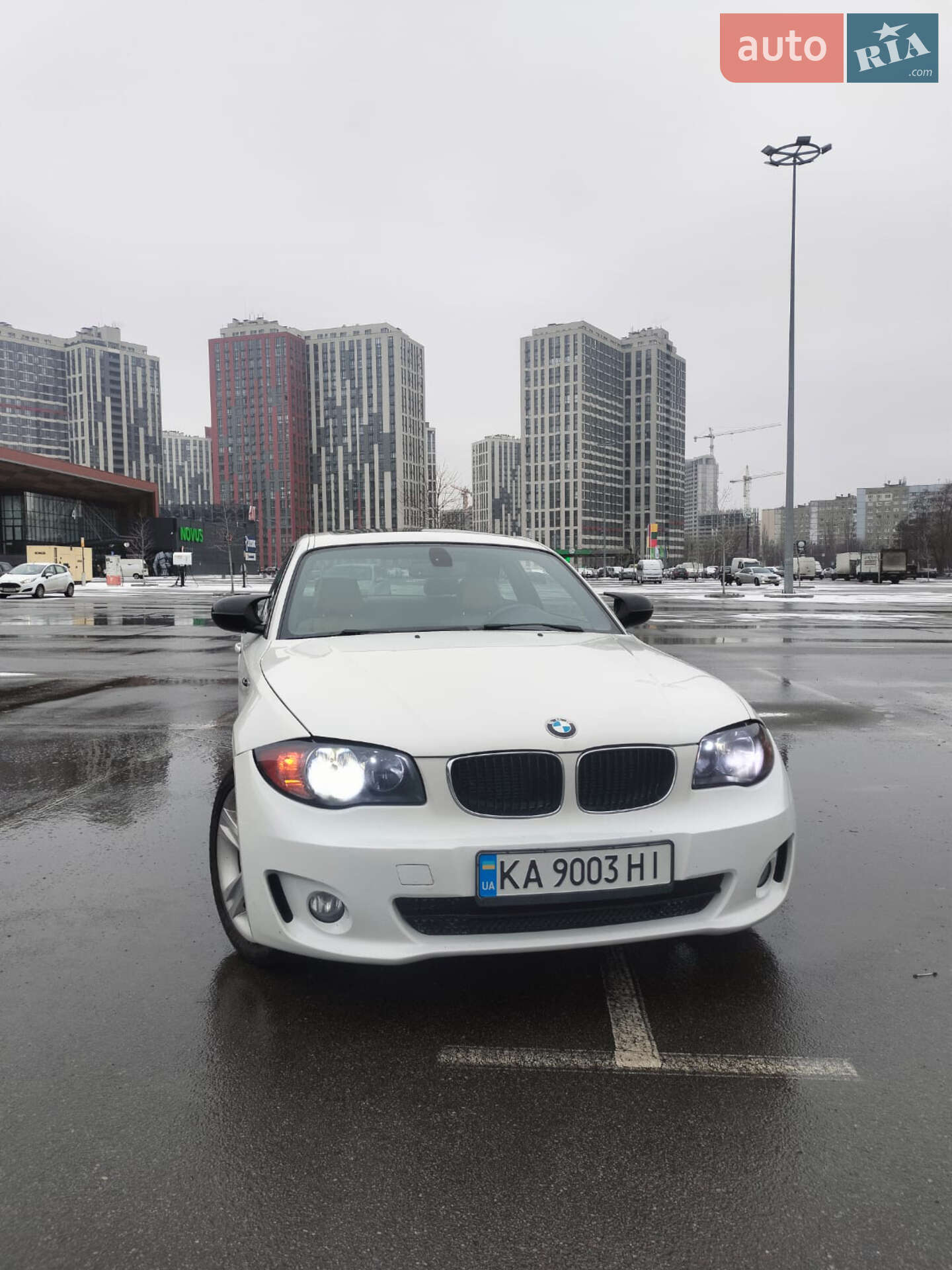 BMW 128I 2011