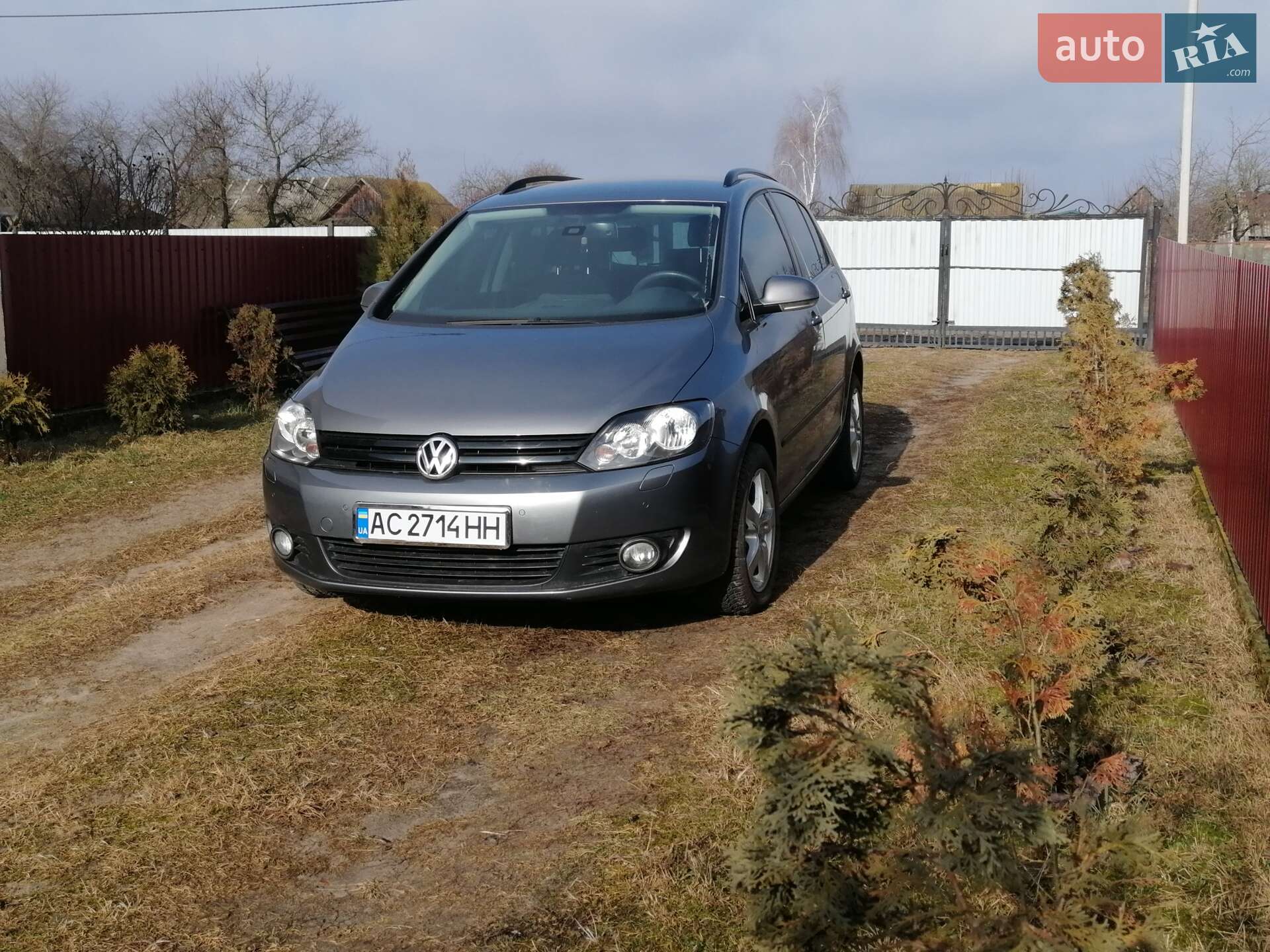 VOLKSWAGEN GOLF PLUS 2011