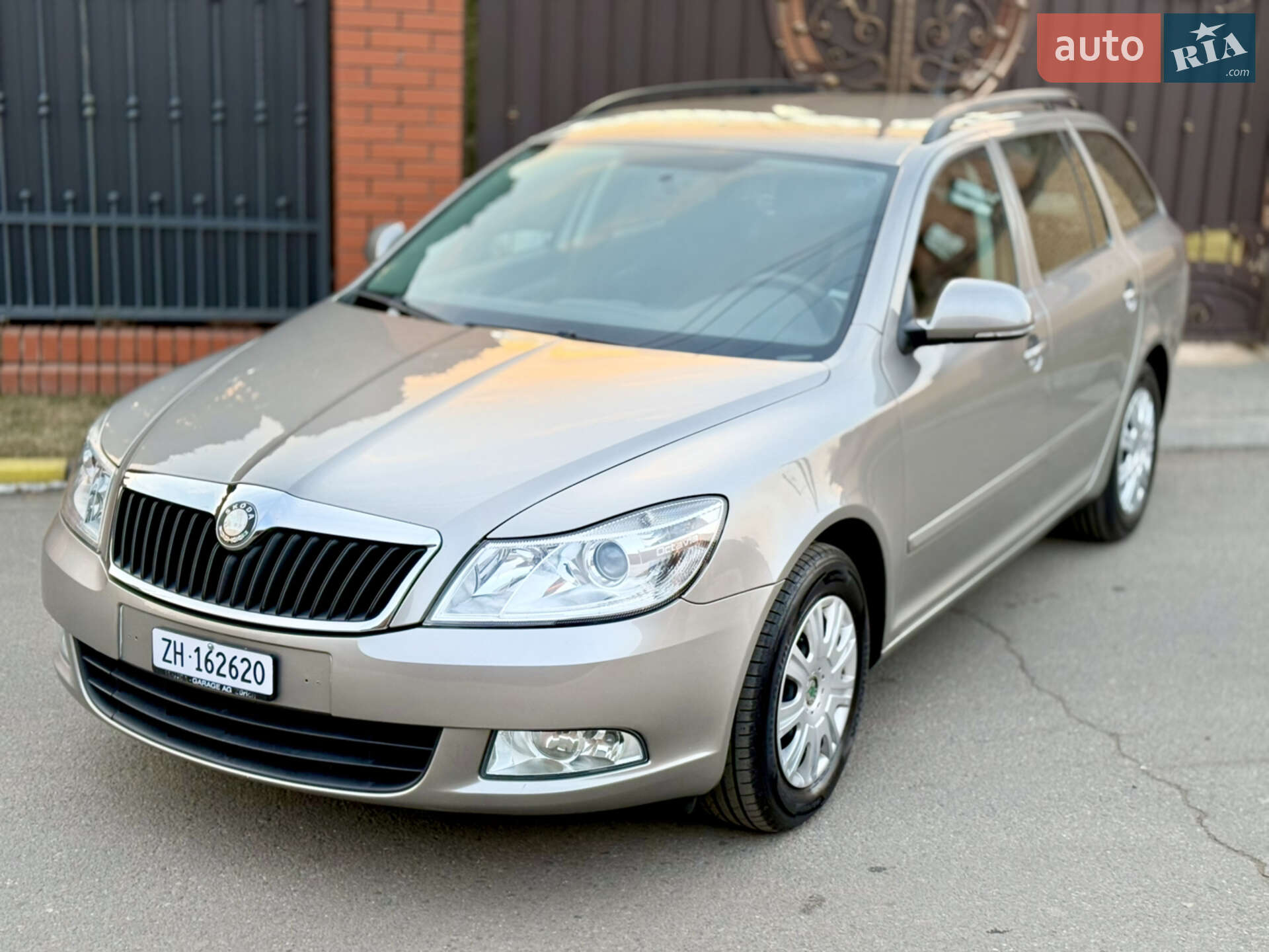 Головне фото звіту автомобіля SKODA OCTAVIA 2009