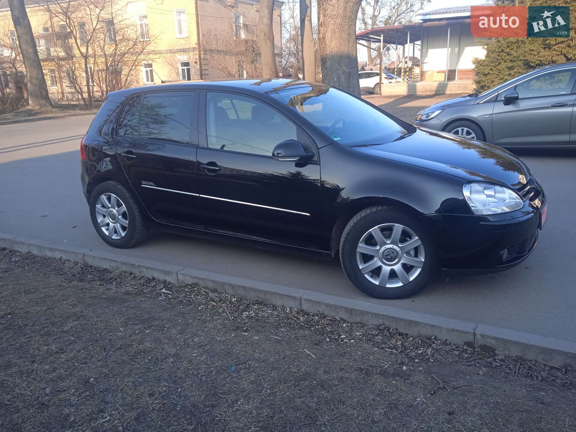 VOLKSWAGEN GOLF 2005