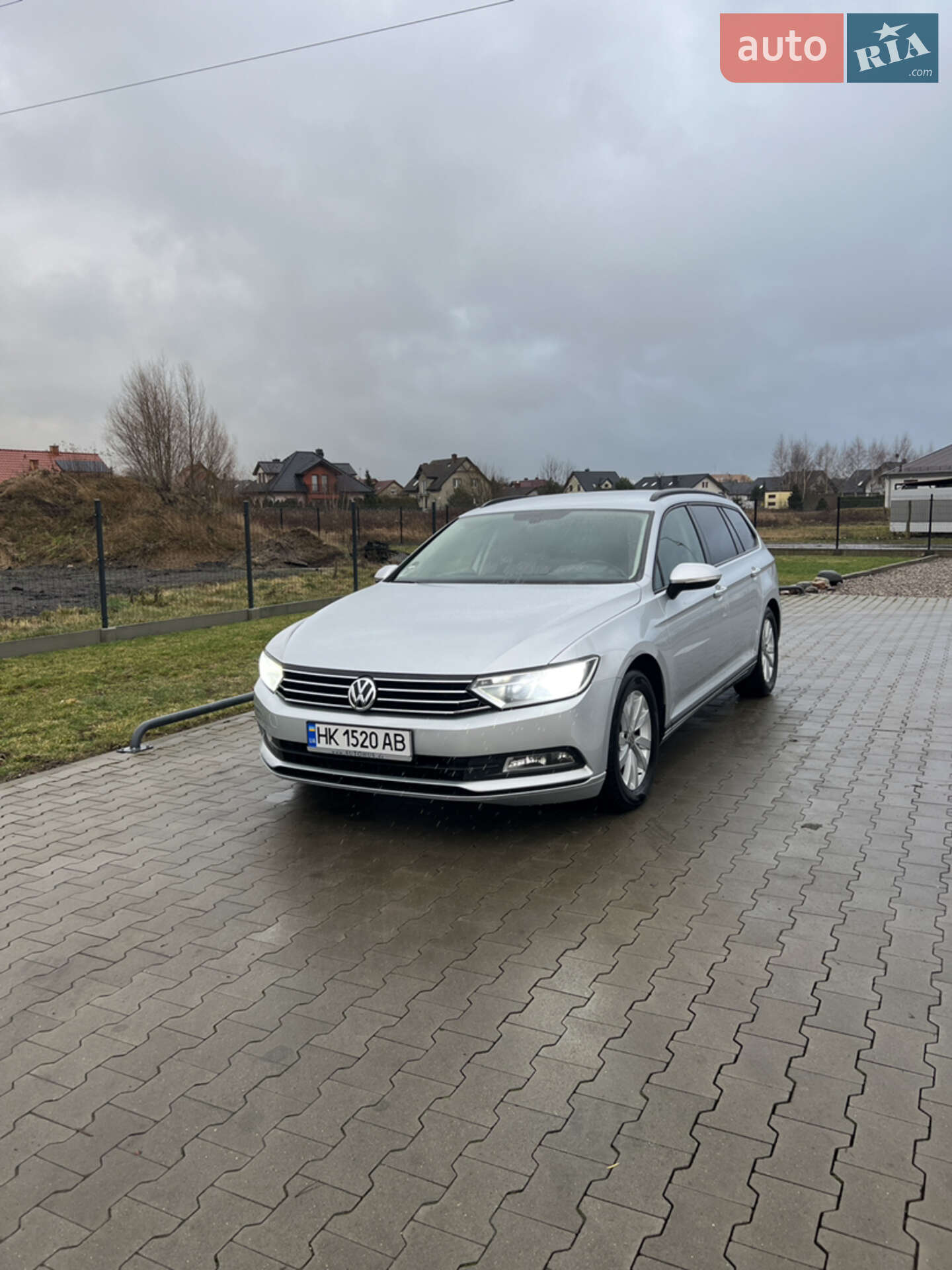 VOLKSWAGEN PASSAT 2016