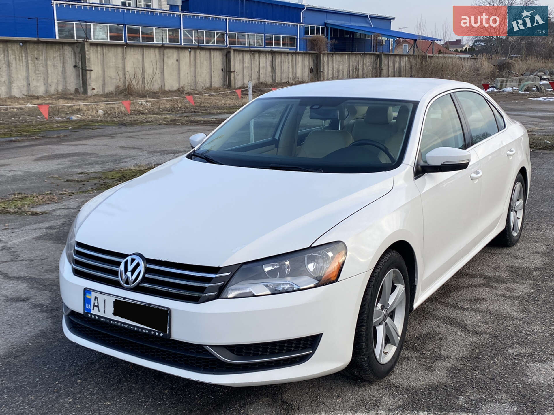 VOLKSWAGEN PASSAT 2013