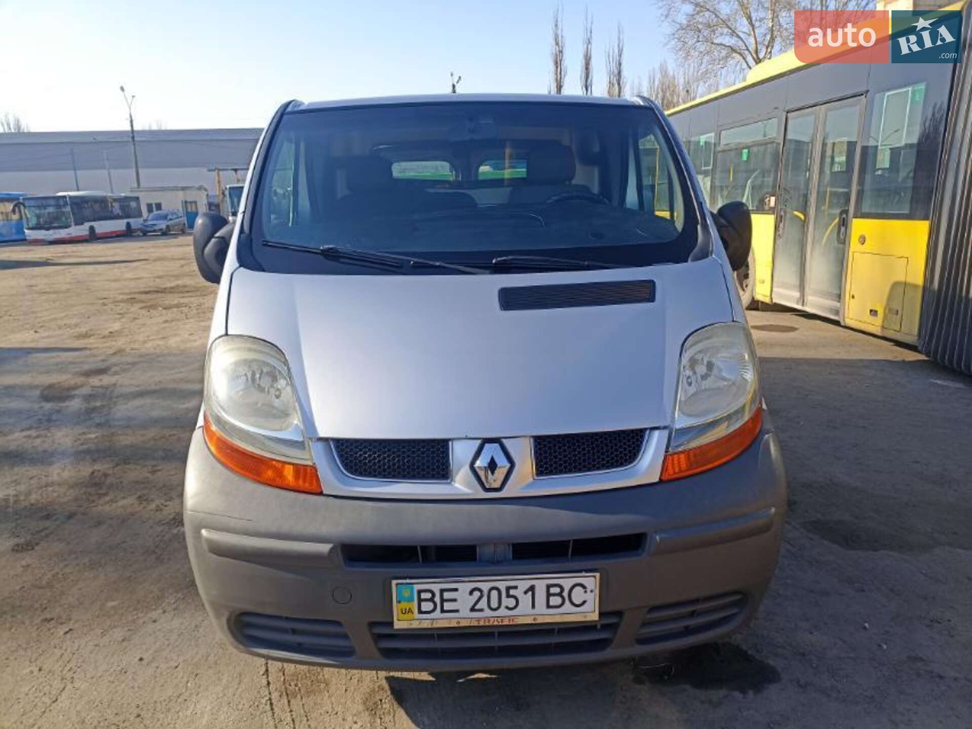 RENAULT TRAFIC 2002
