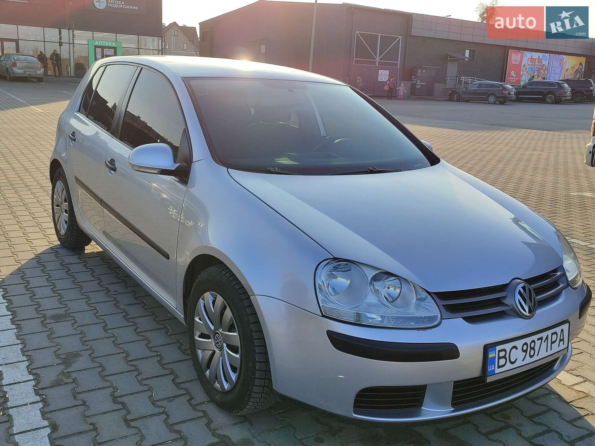 VOLKSWAGEN GOLF 2005