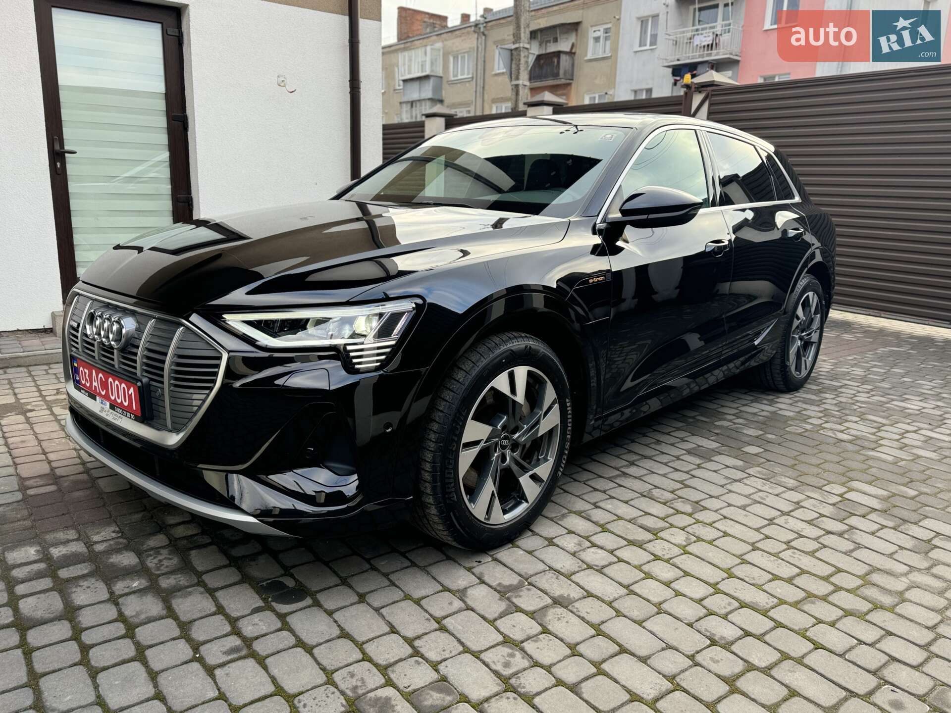 Audi e-tron 2023