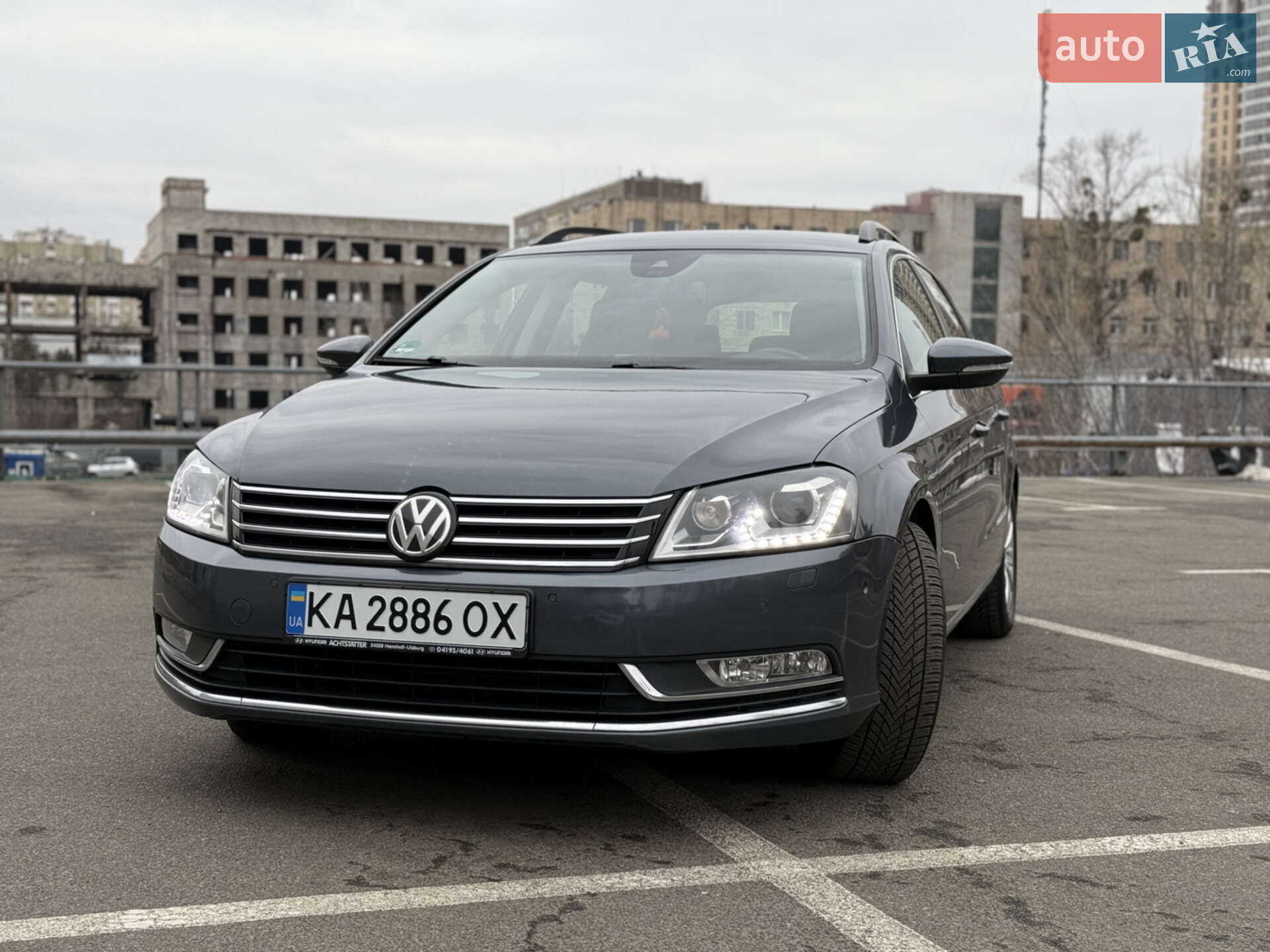 VOLKSWAGEN PASSAT 2012