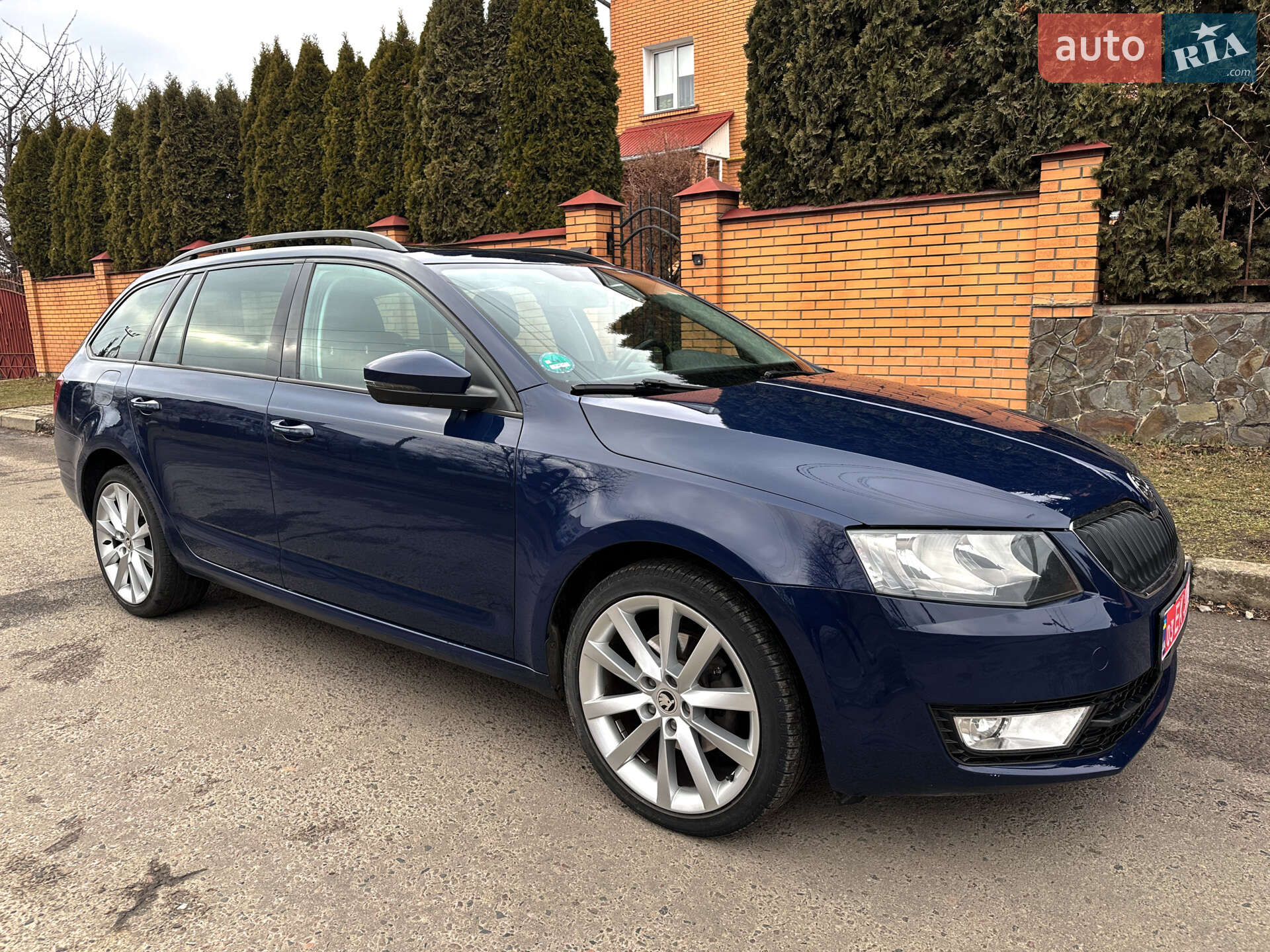 SKODA OCTAVIA 2016