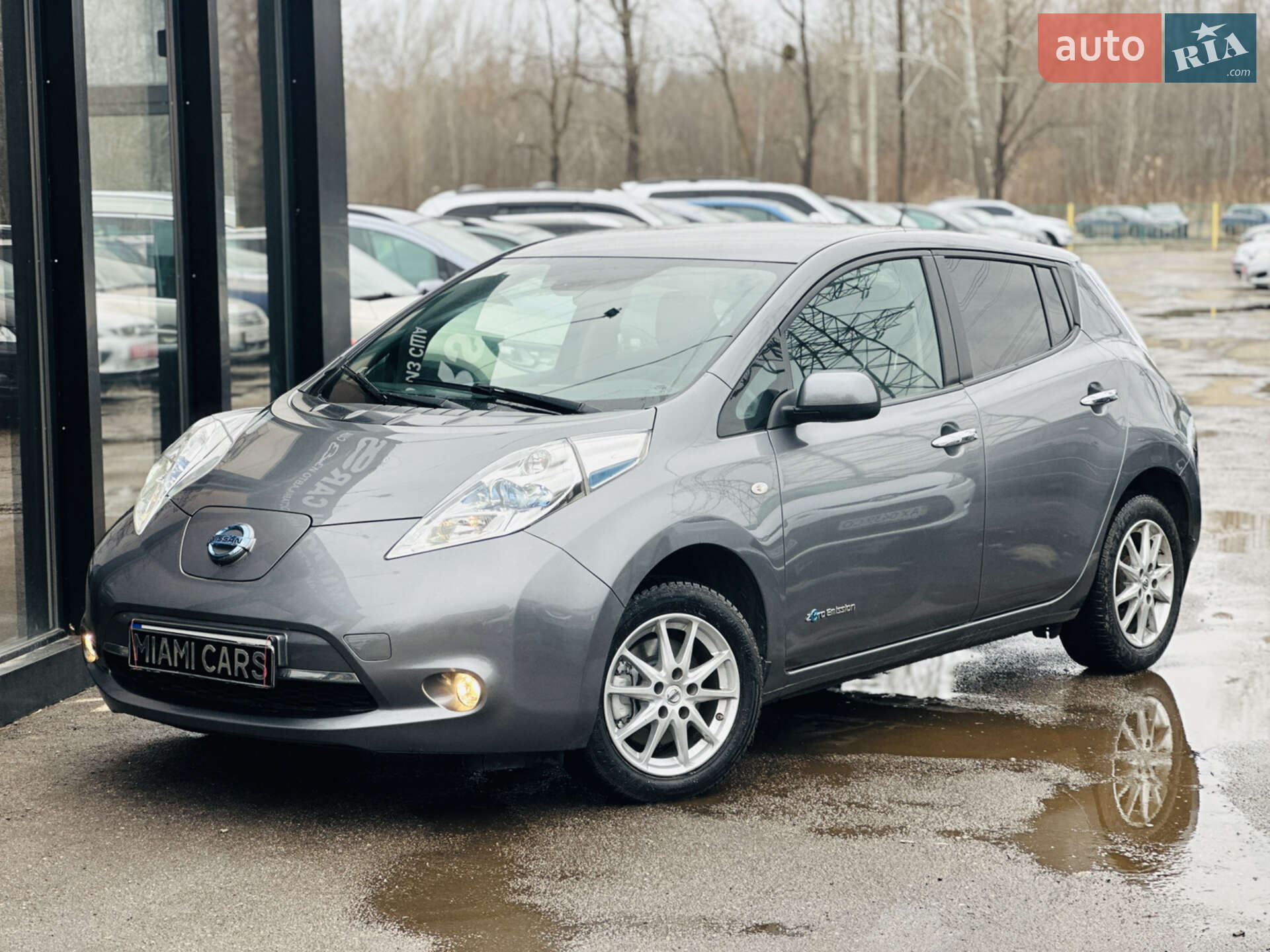 NISSAN LEAF 2015